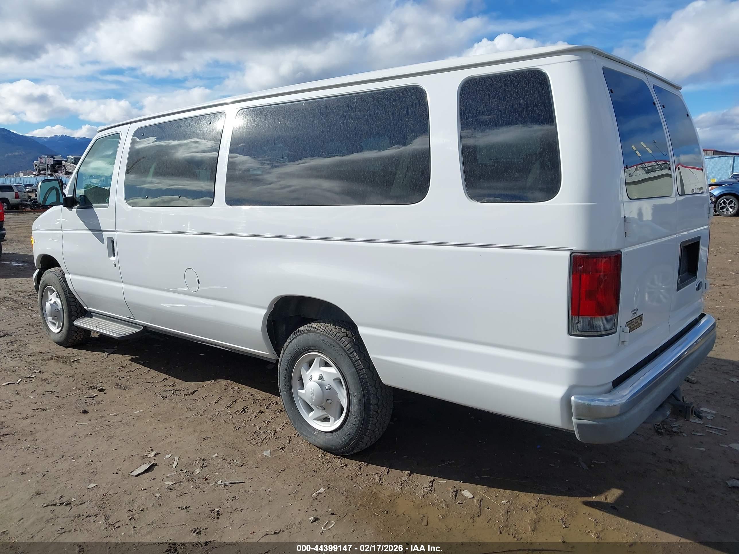 FORD E-350 image 3