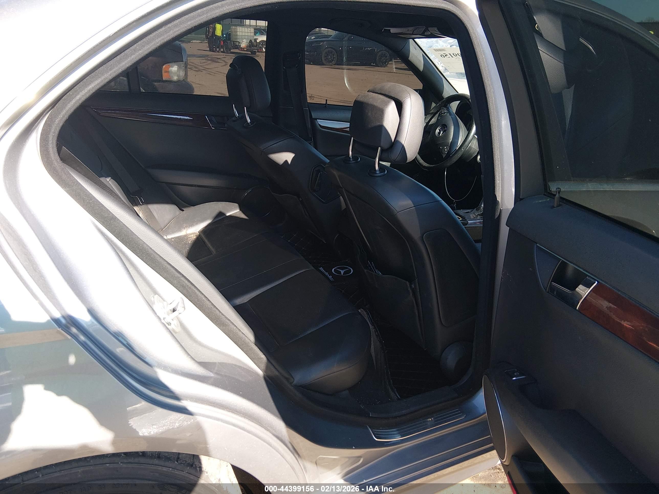 MERCEDES-BENZ C image 8
