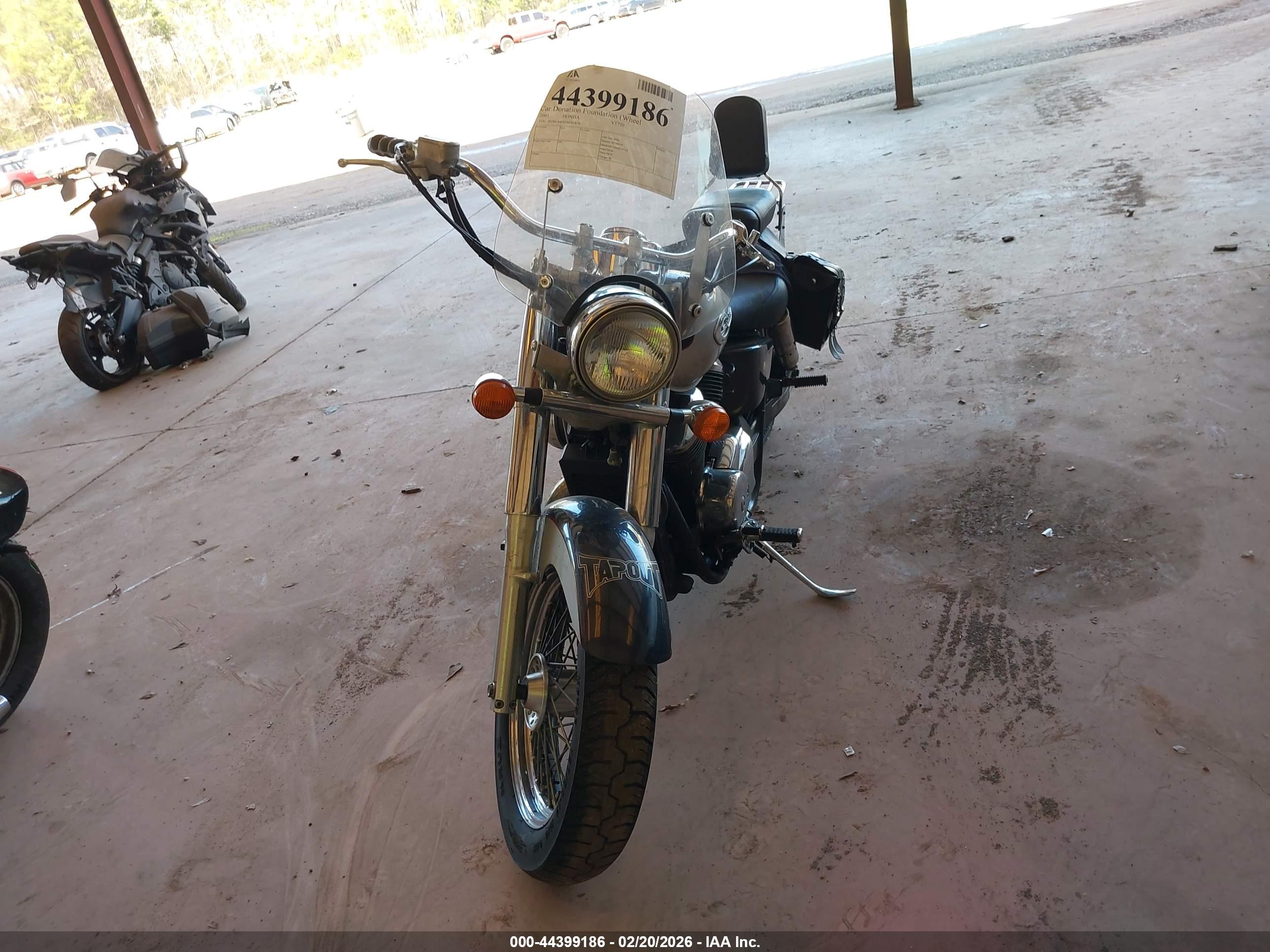 HONDA VT750 image 5
