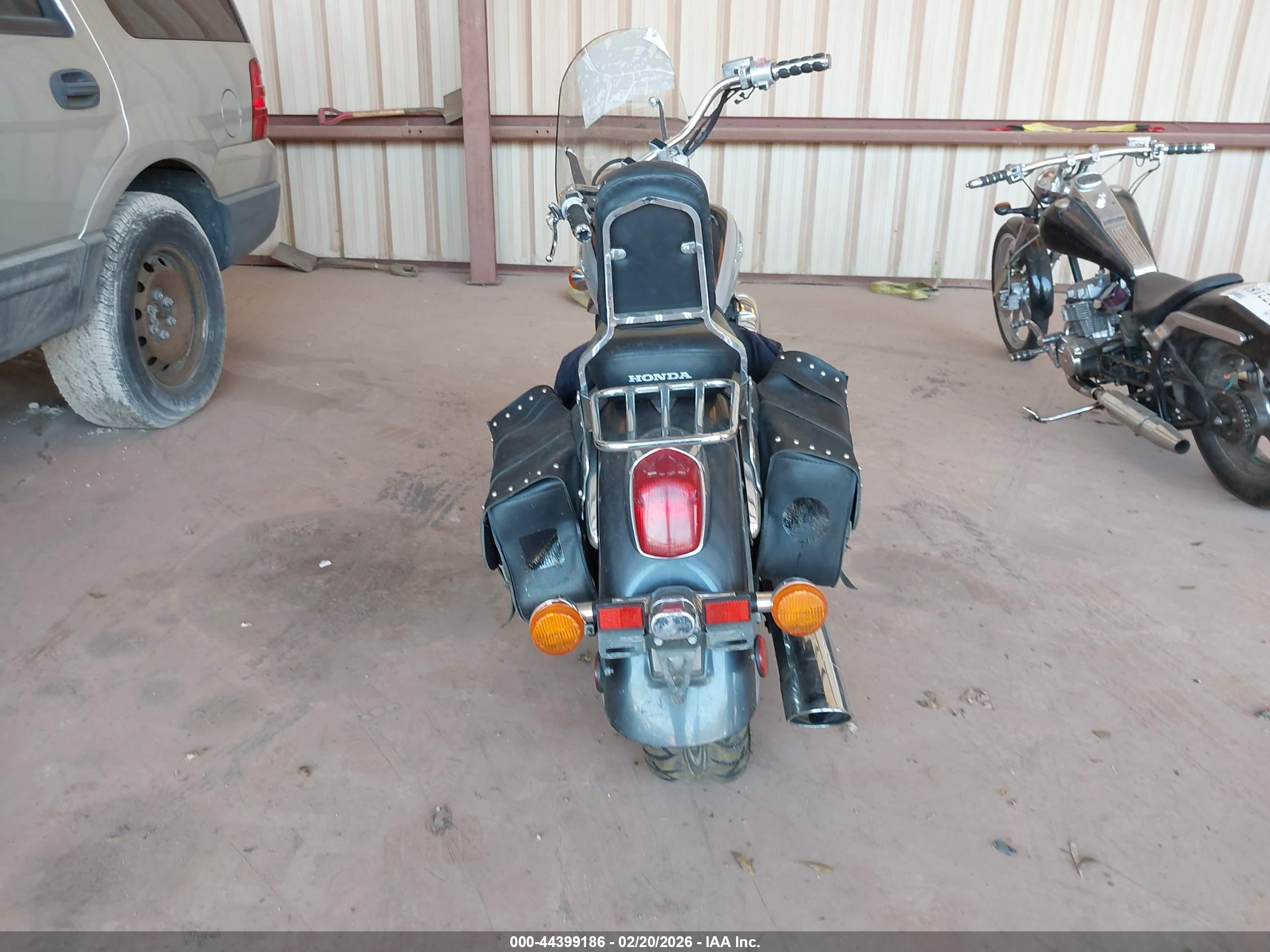 HONDA VT750 image 6