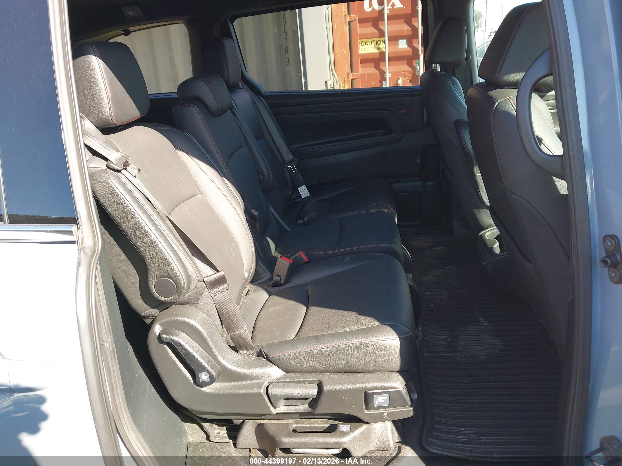HONDA ODYSSEY image 8