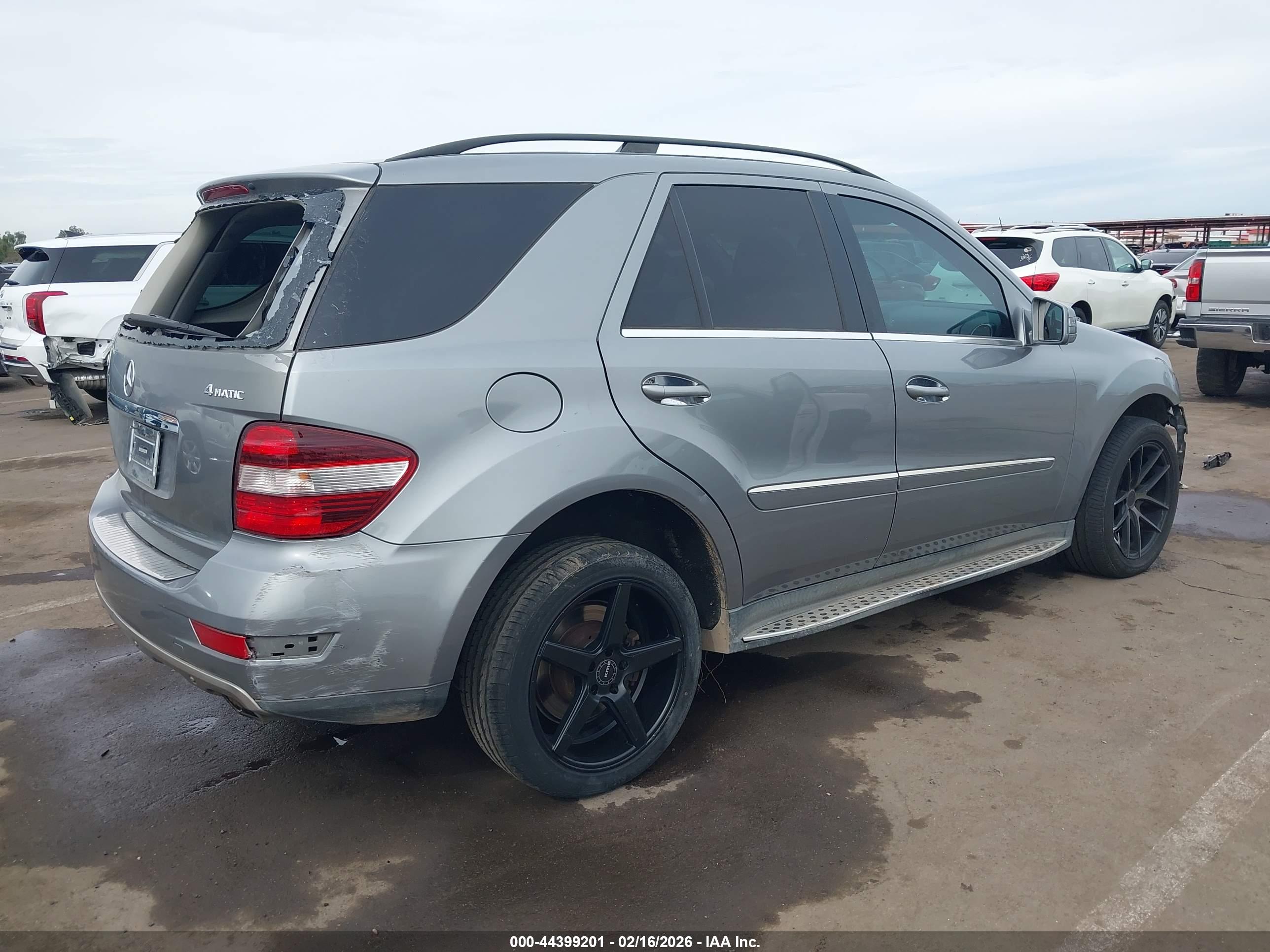 MERCEDES-BENZ ML image 4