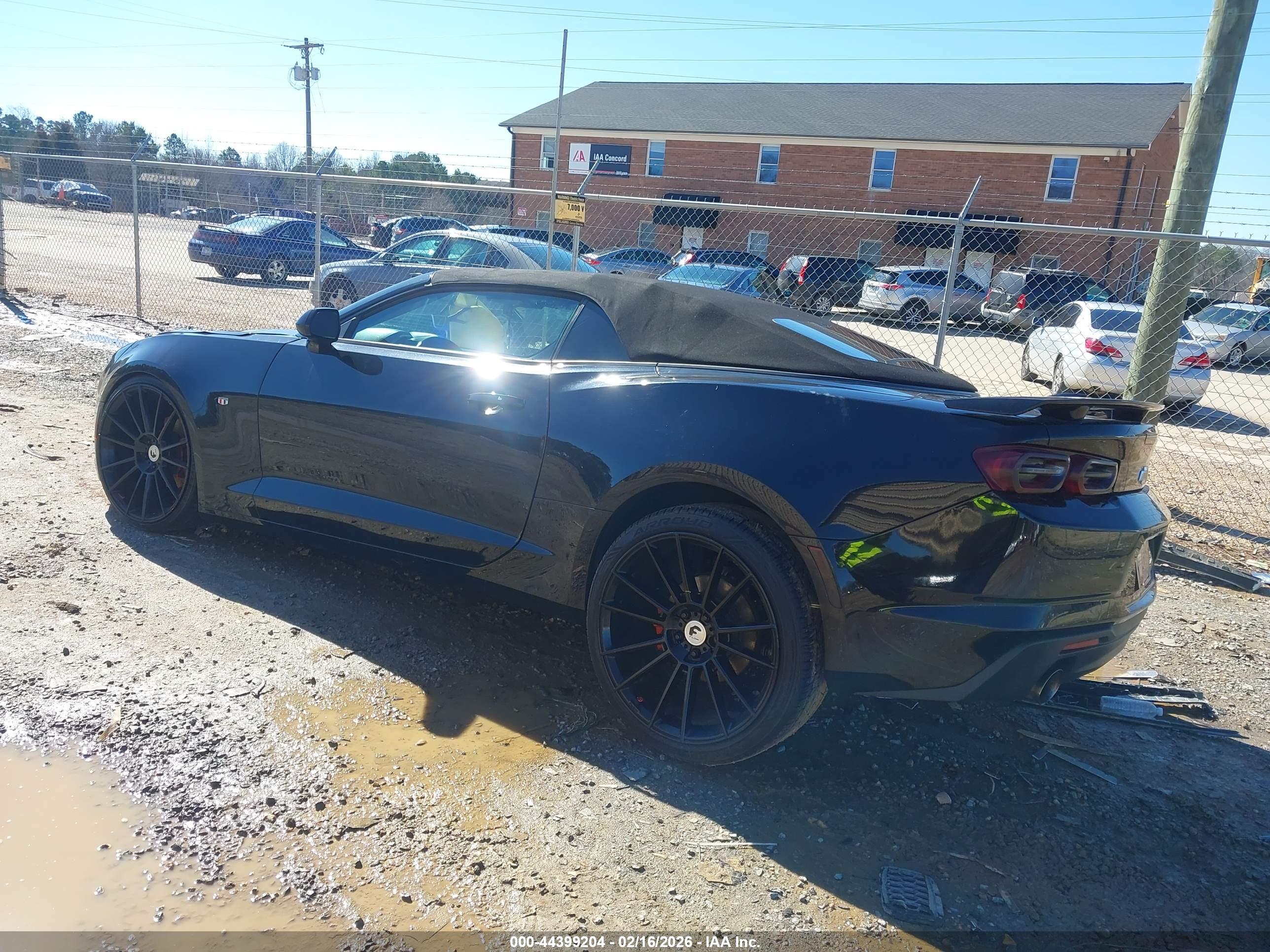 CHEVROLET CAMARO image 3