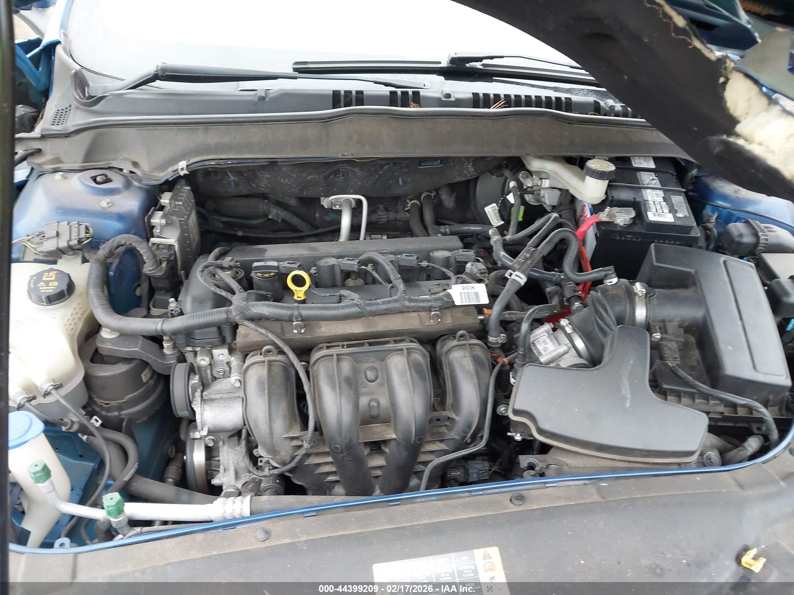 FORD FUSION image 10