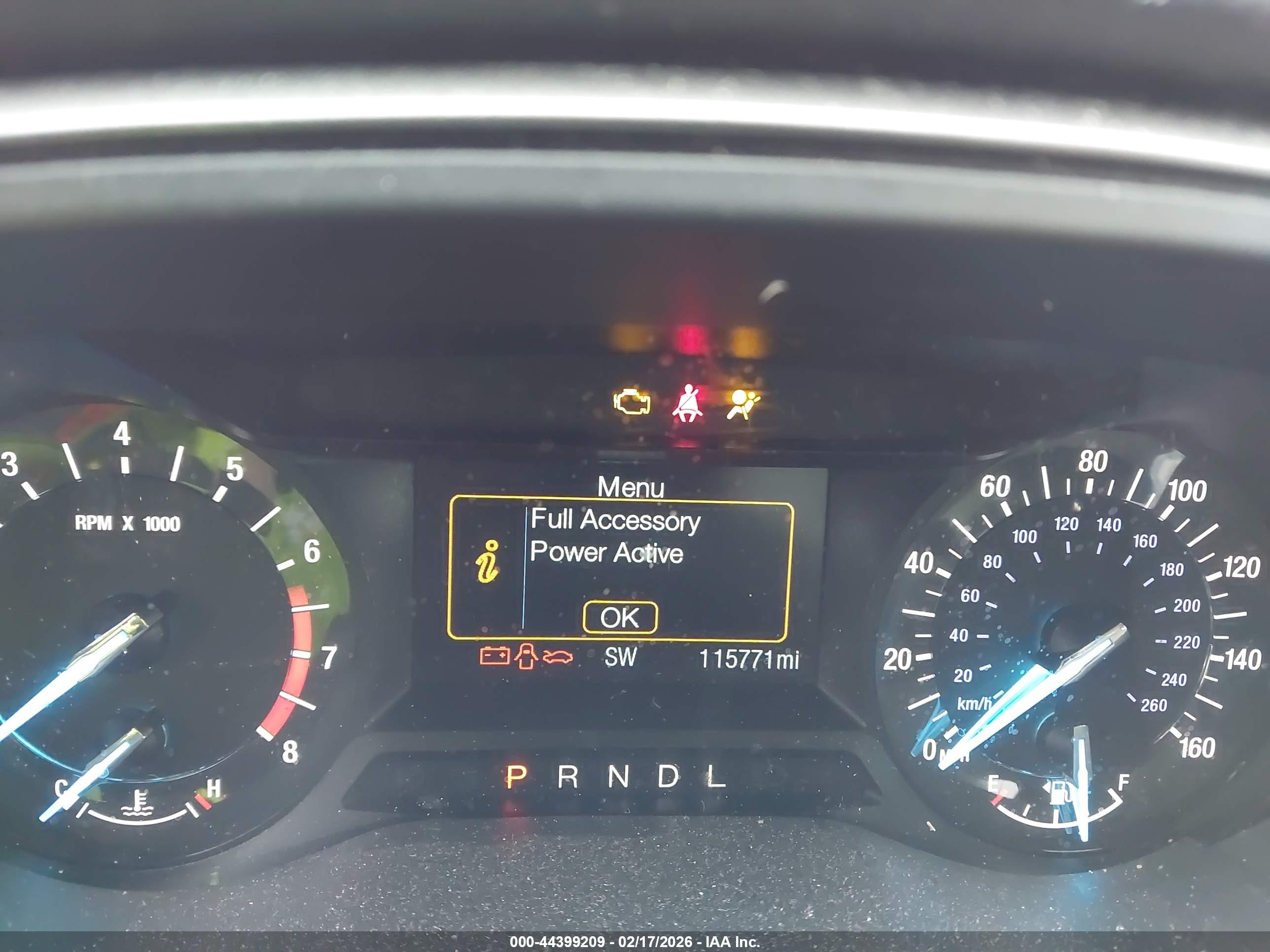 FORD FUSION image 7