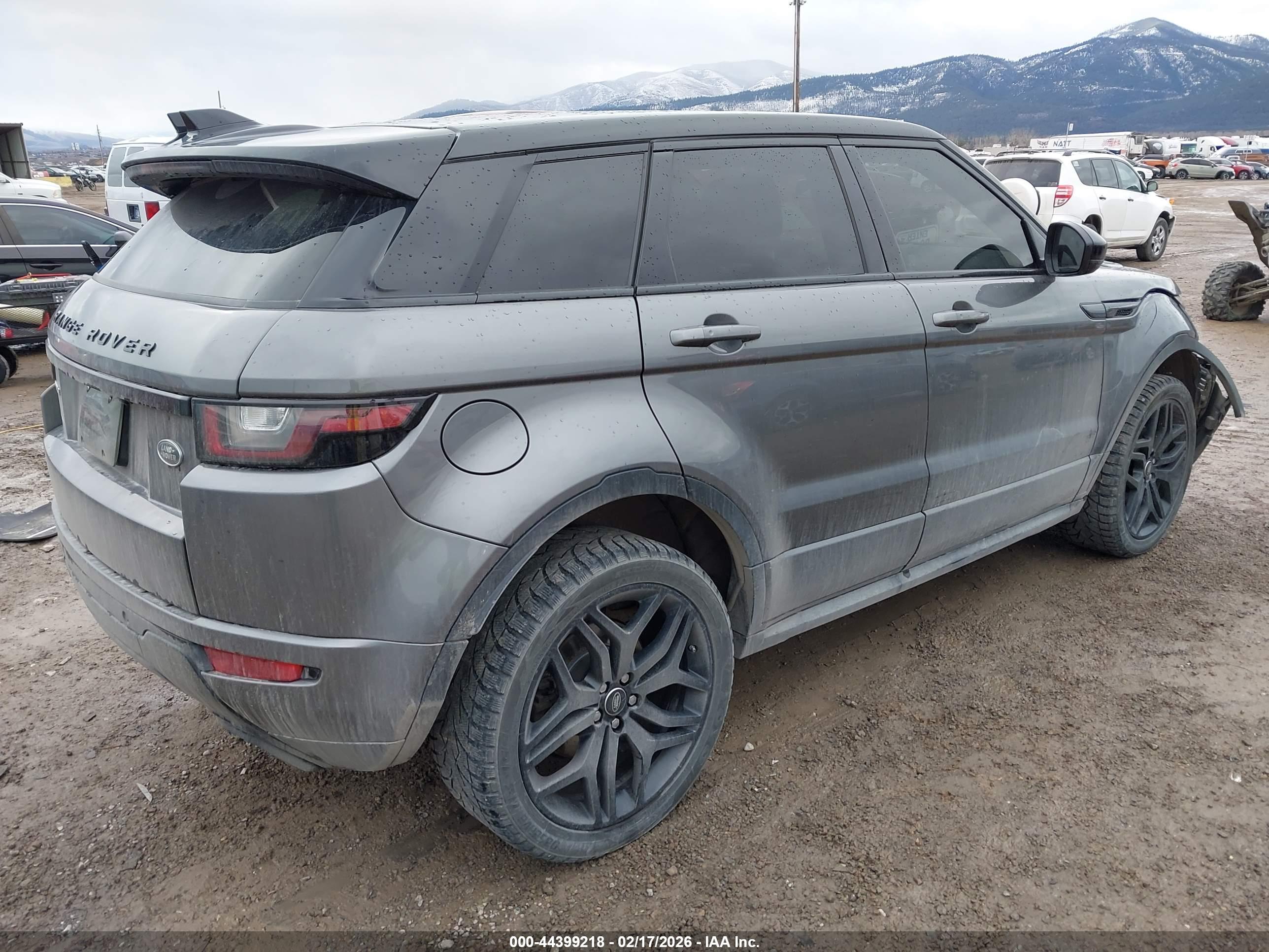 LAND ROVER image 4