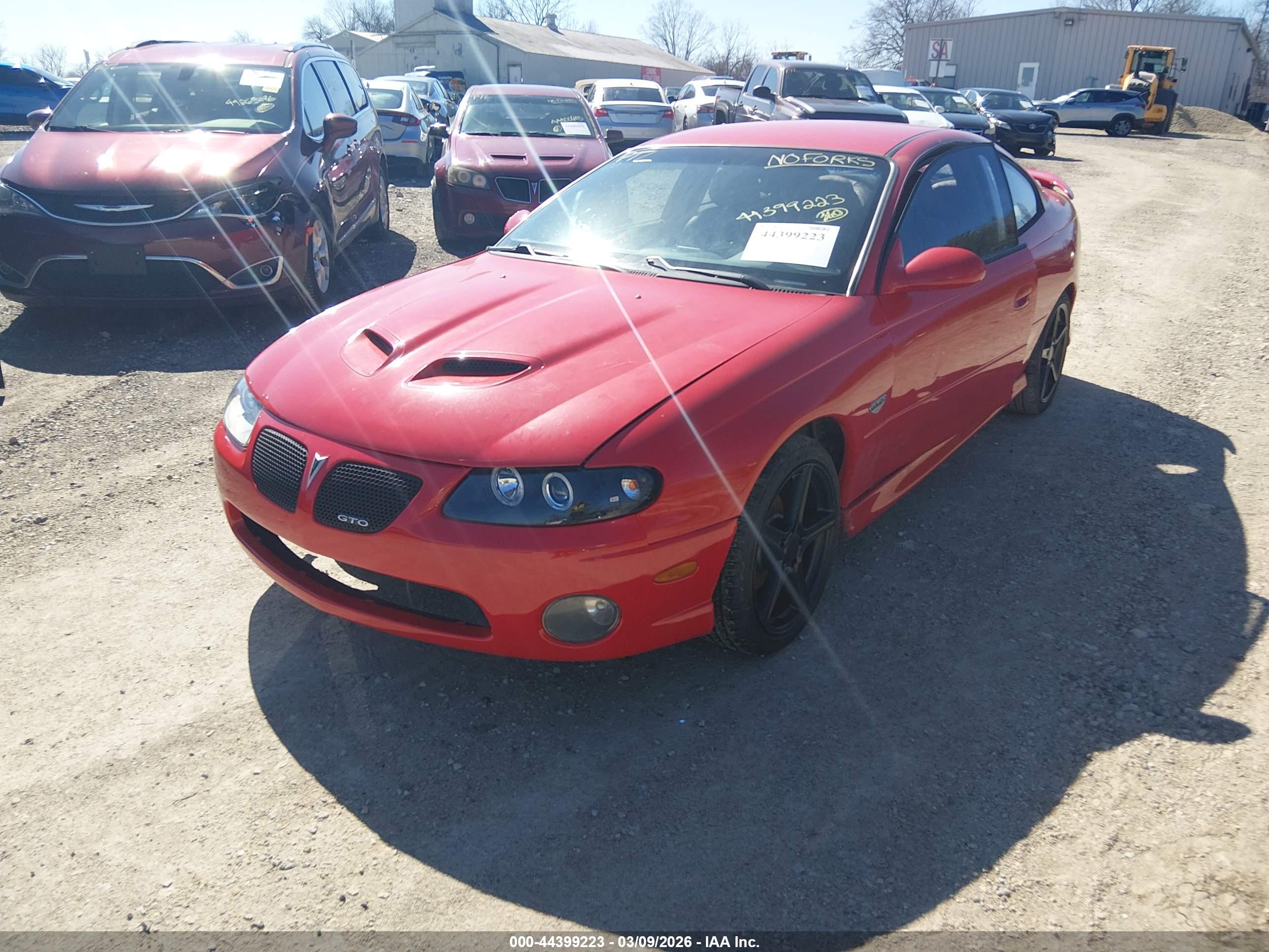 PONTIAC GTO image 2