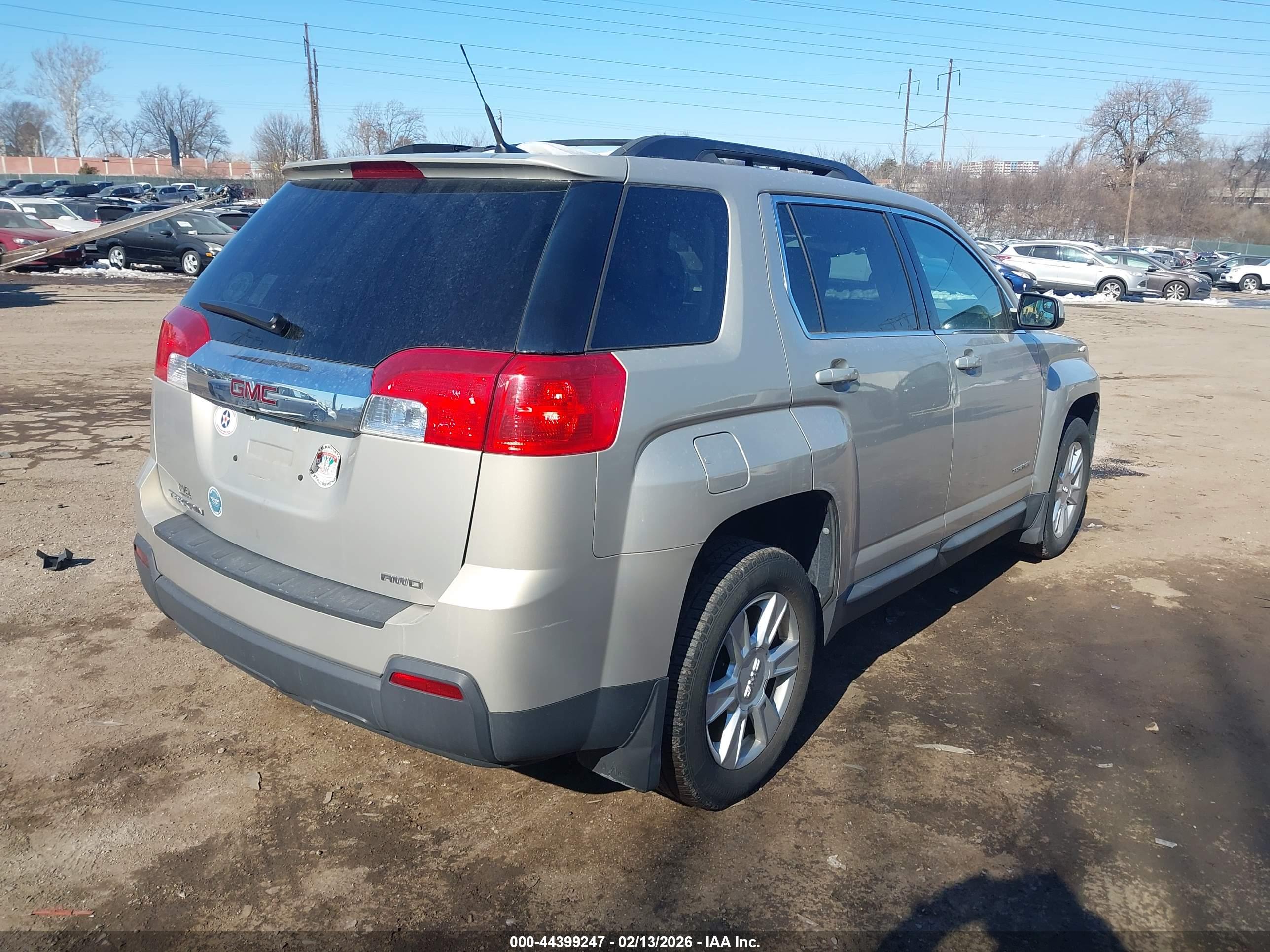 GMC TERRAIN image 4