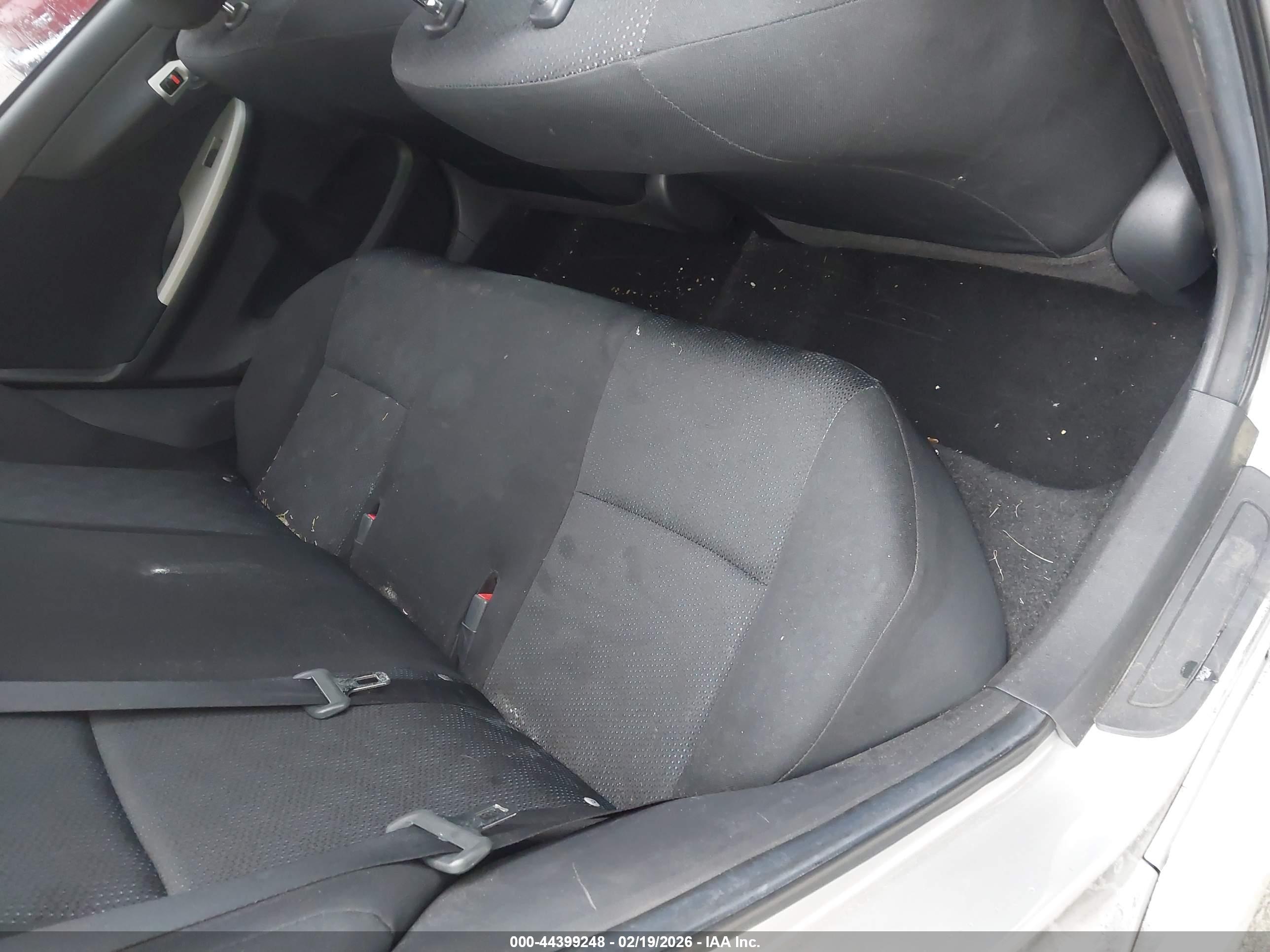TOYOTA COROLLA image 8