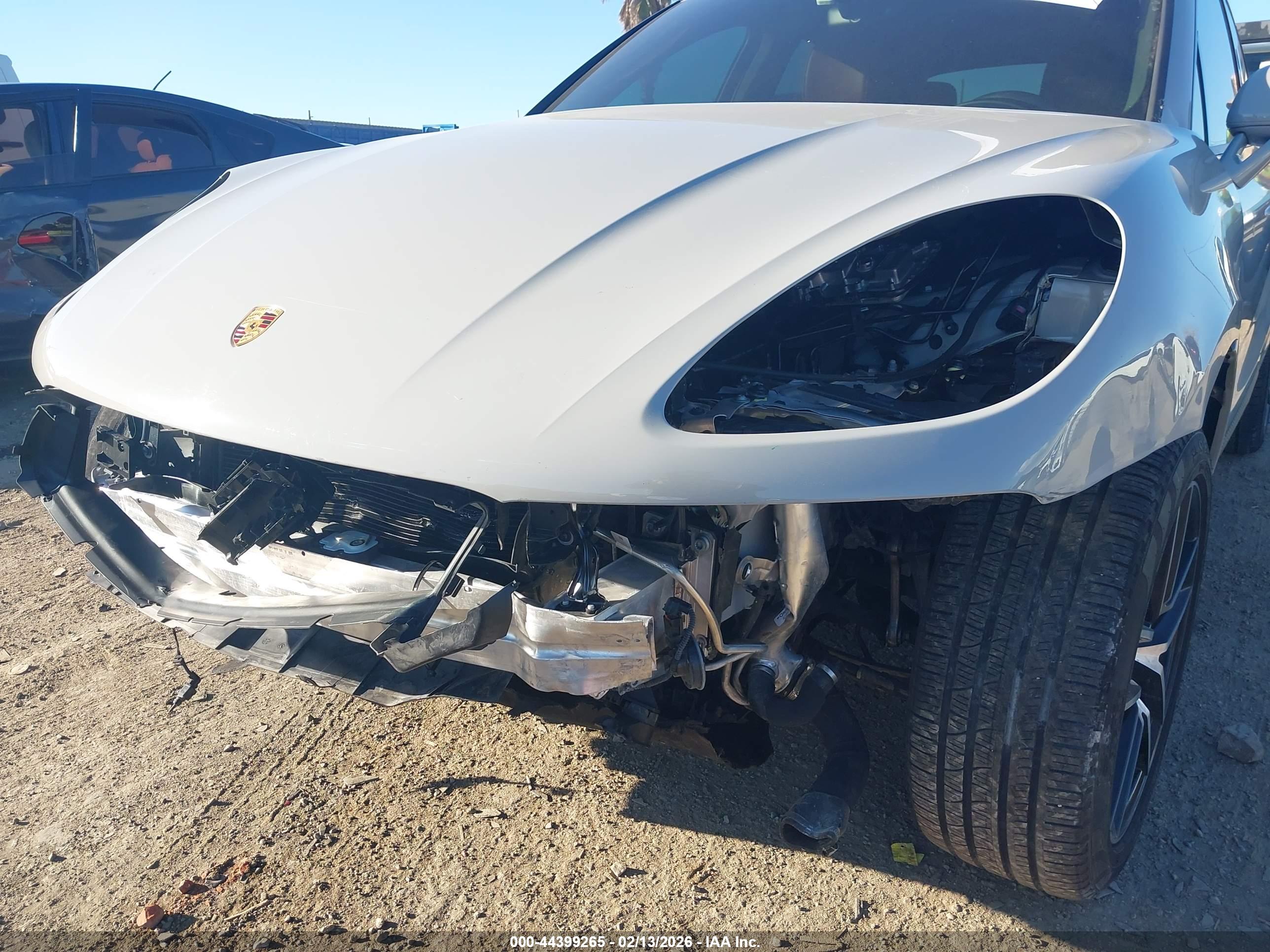 PORSCHE MACAN image 6