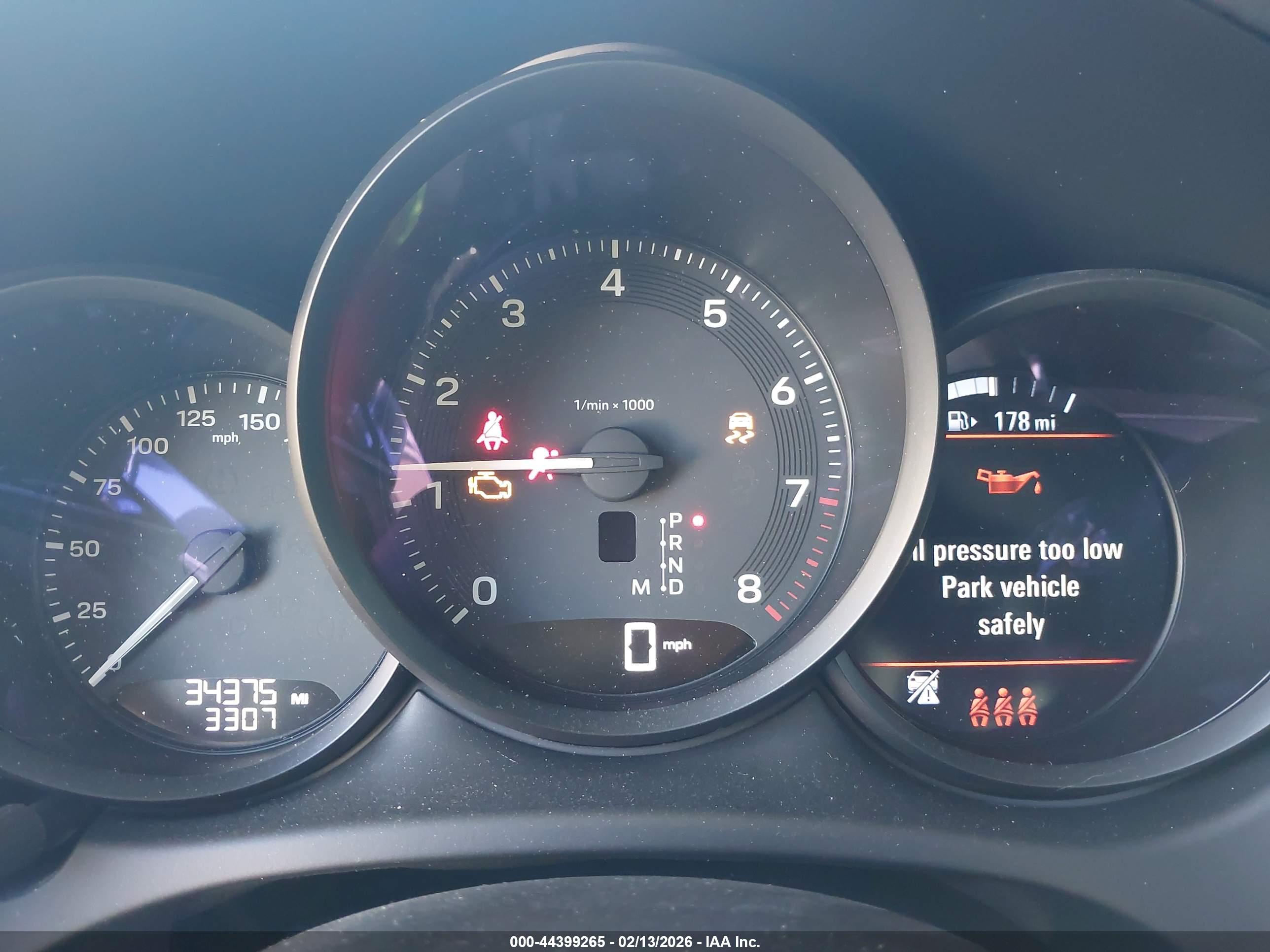 PORSCHE MACAN image 7