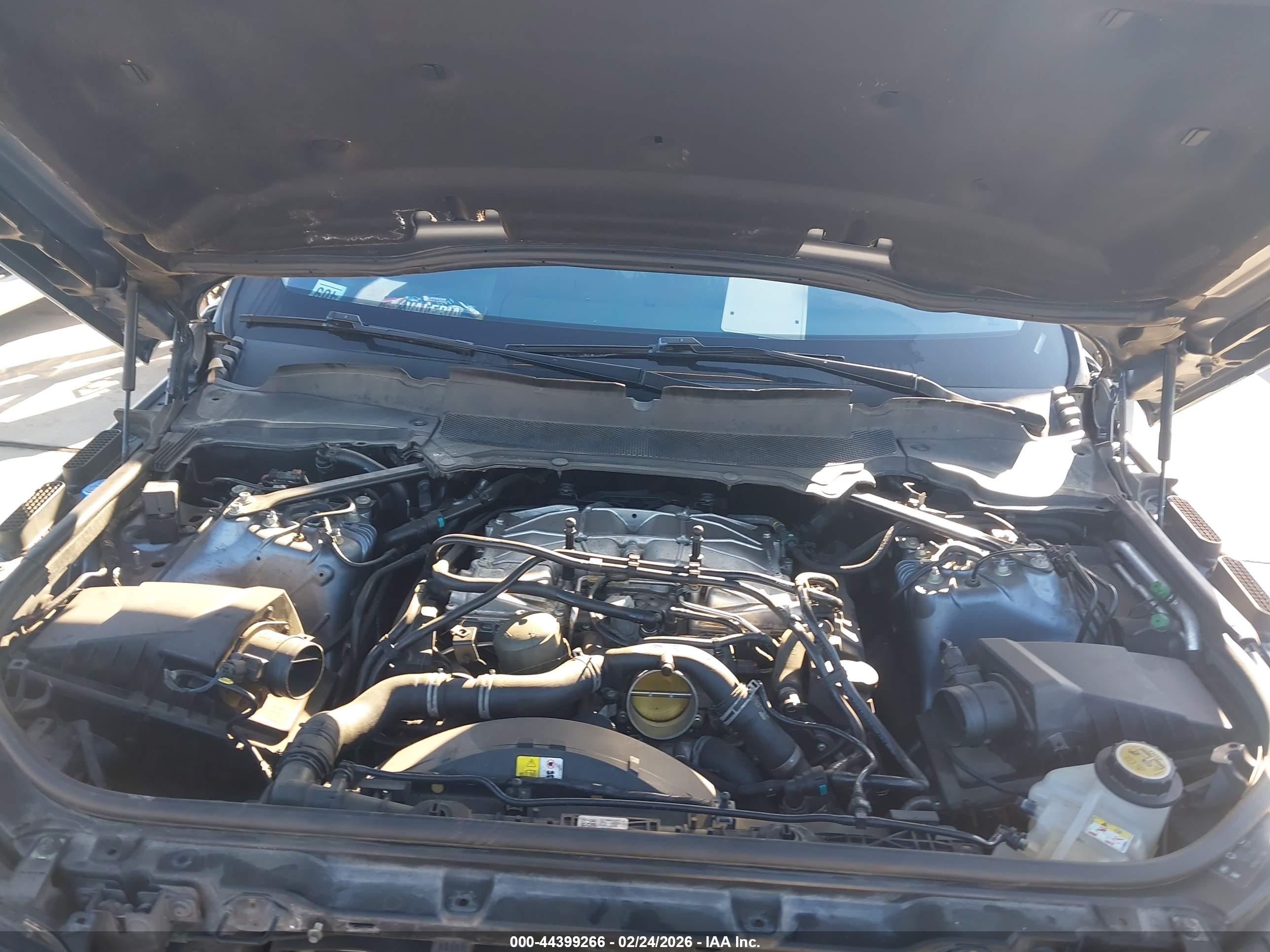 LAND ROVER image 10