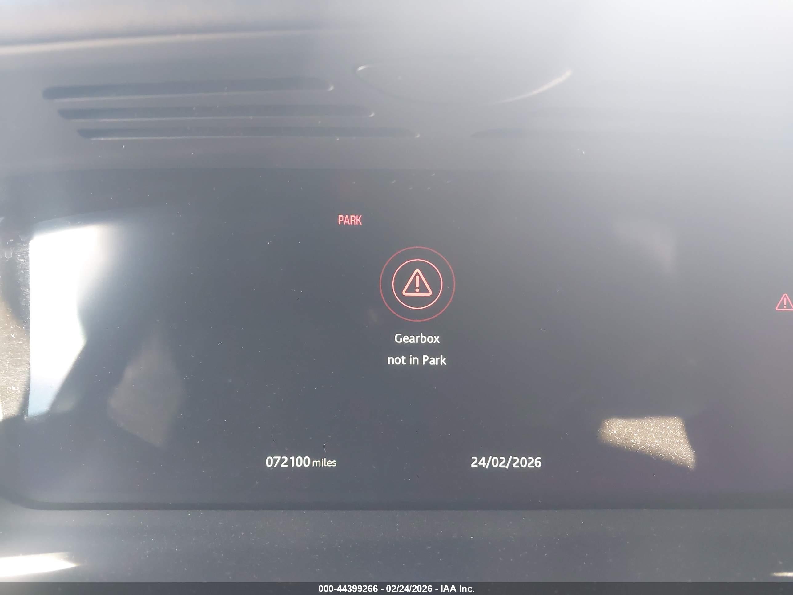 LAND ROVER image 7