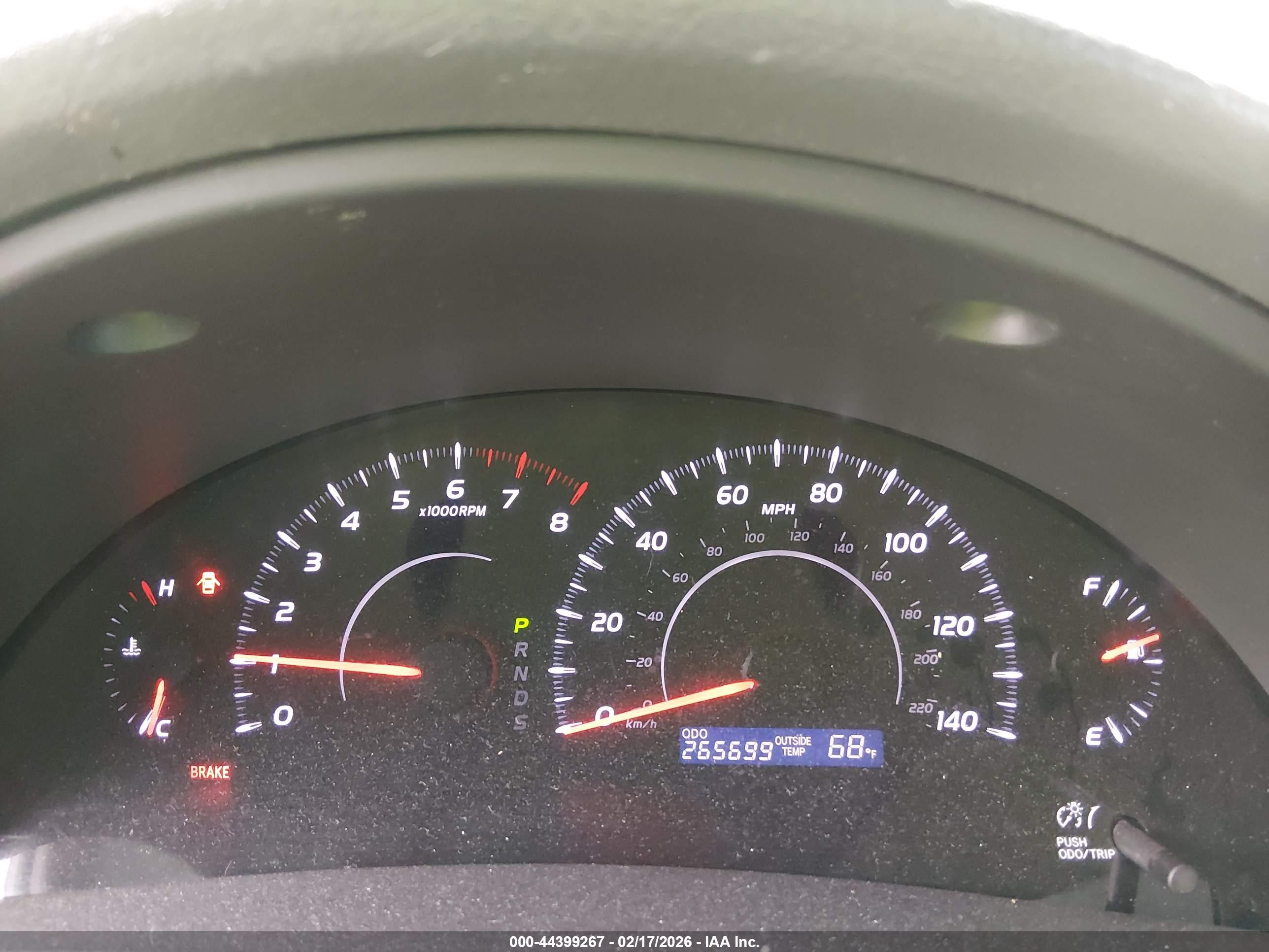 TOYOTA CAMRY image 7