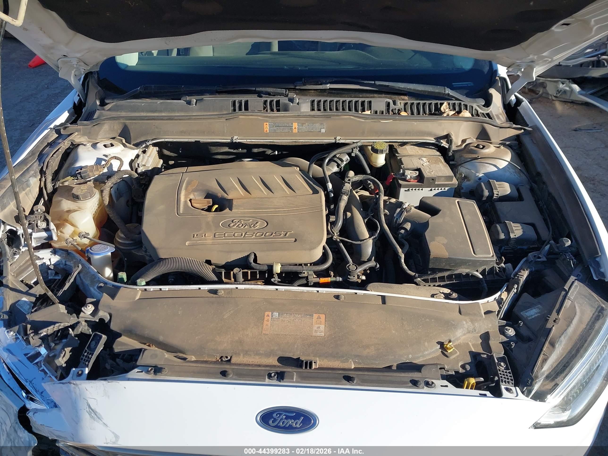 FORD FUSION image 10