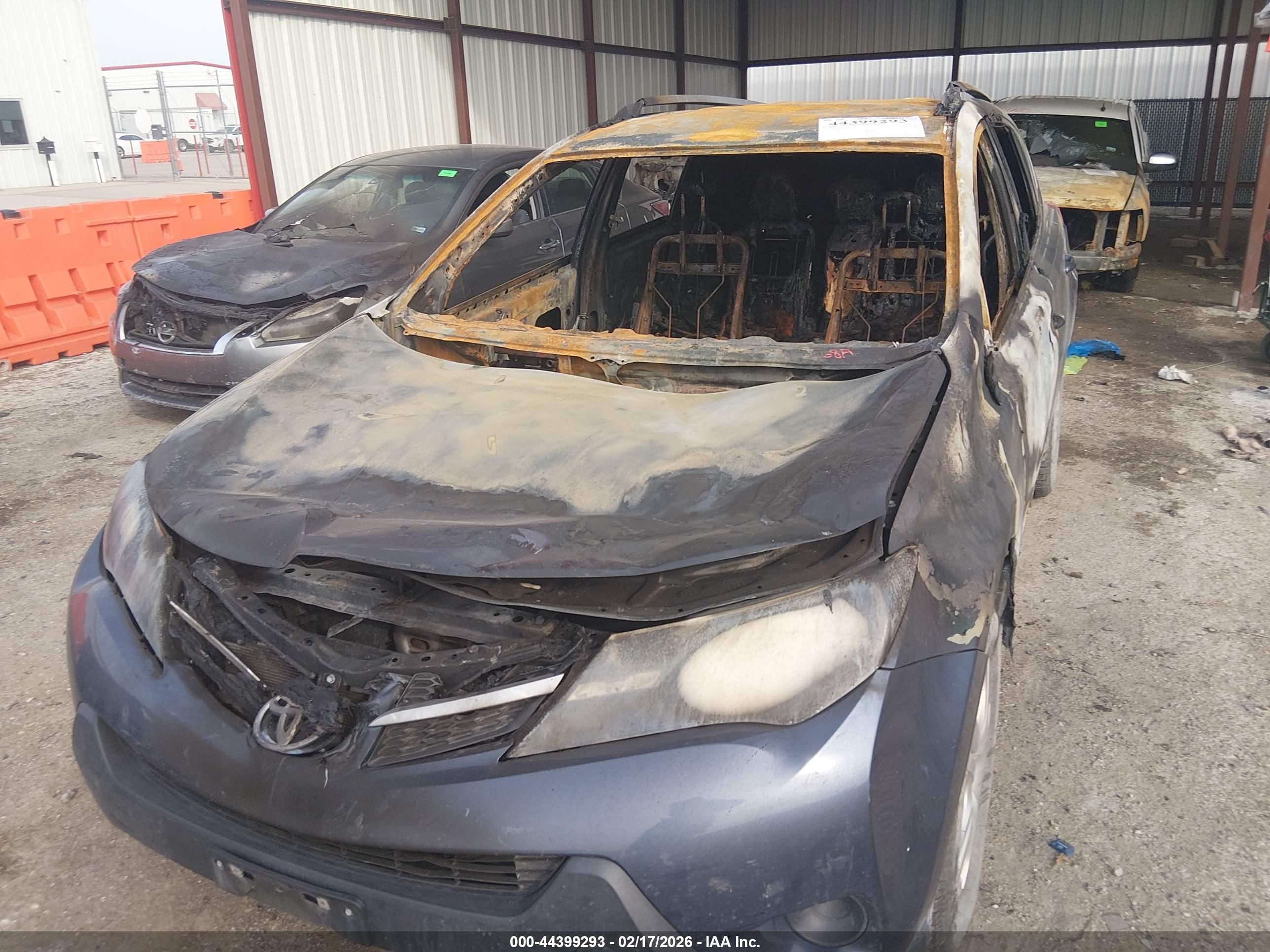 TOYOTA RAV4 image 6