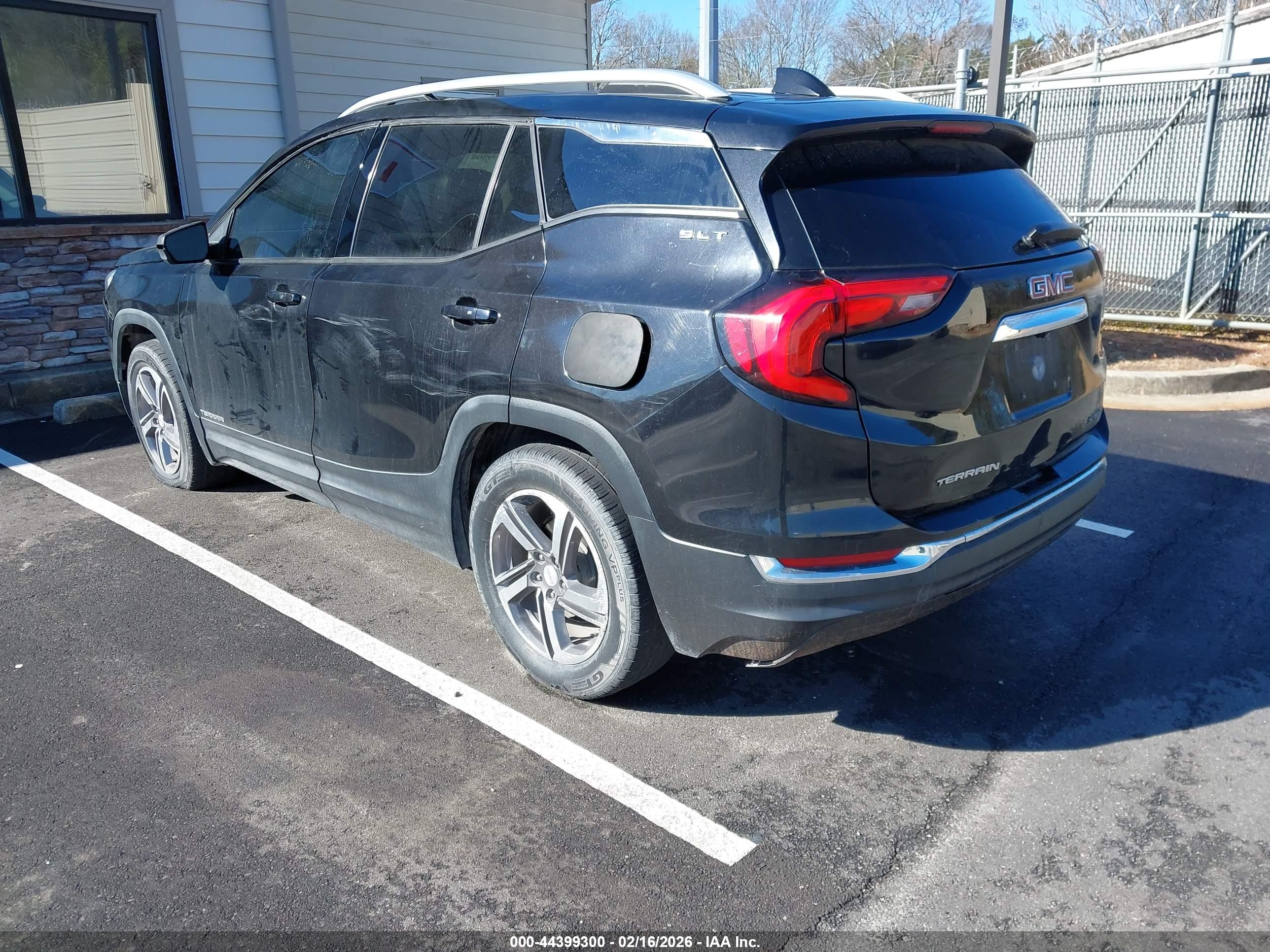 GMC TERRAIN image 3