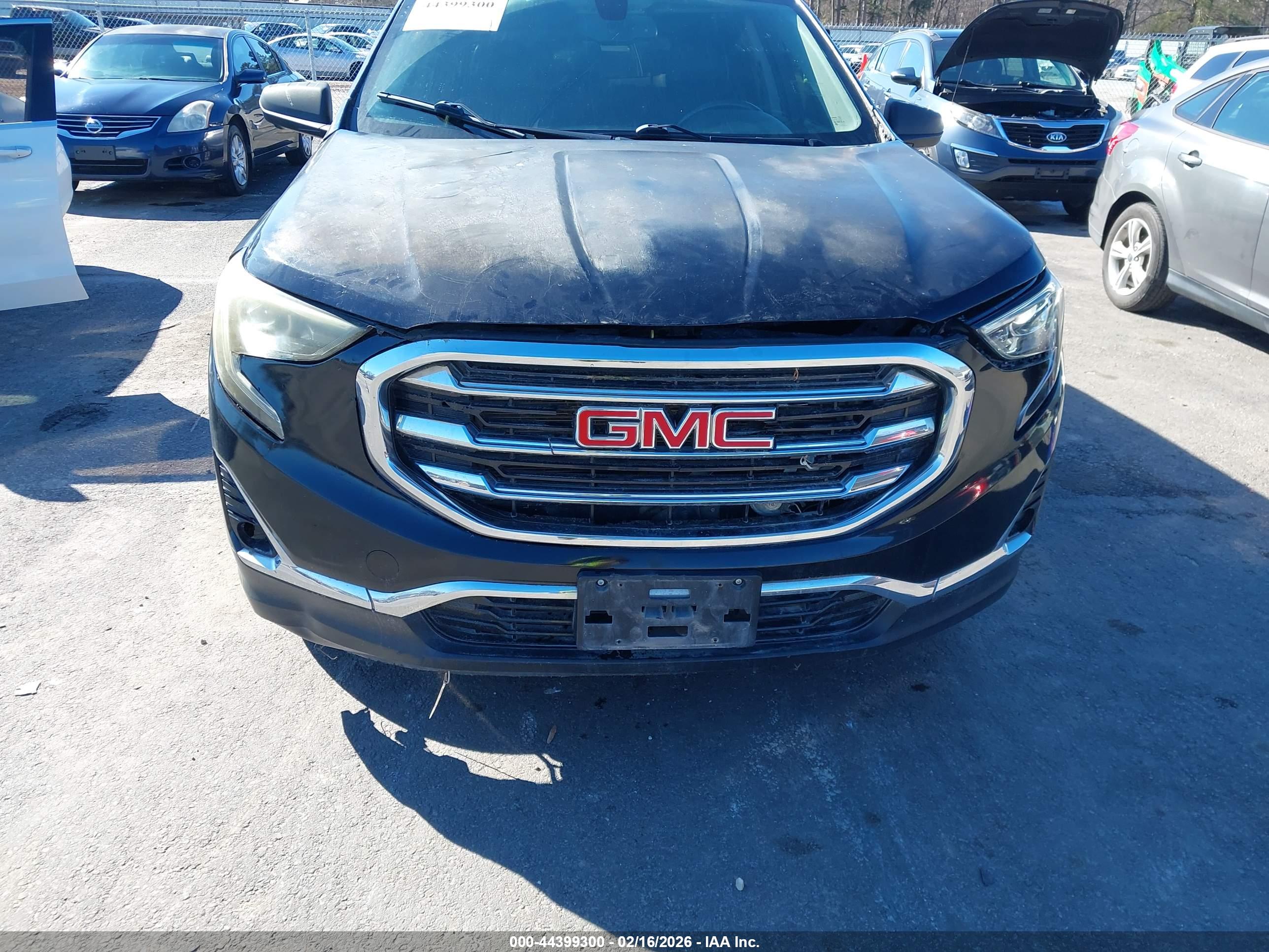 GMC TERRAIN image 6