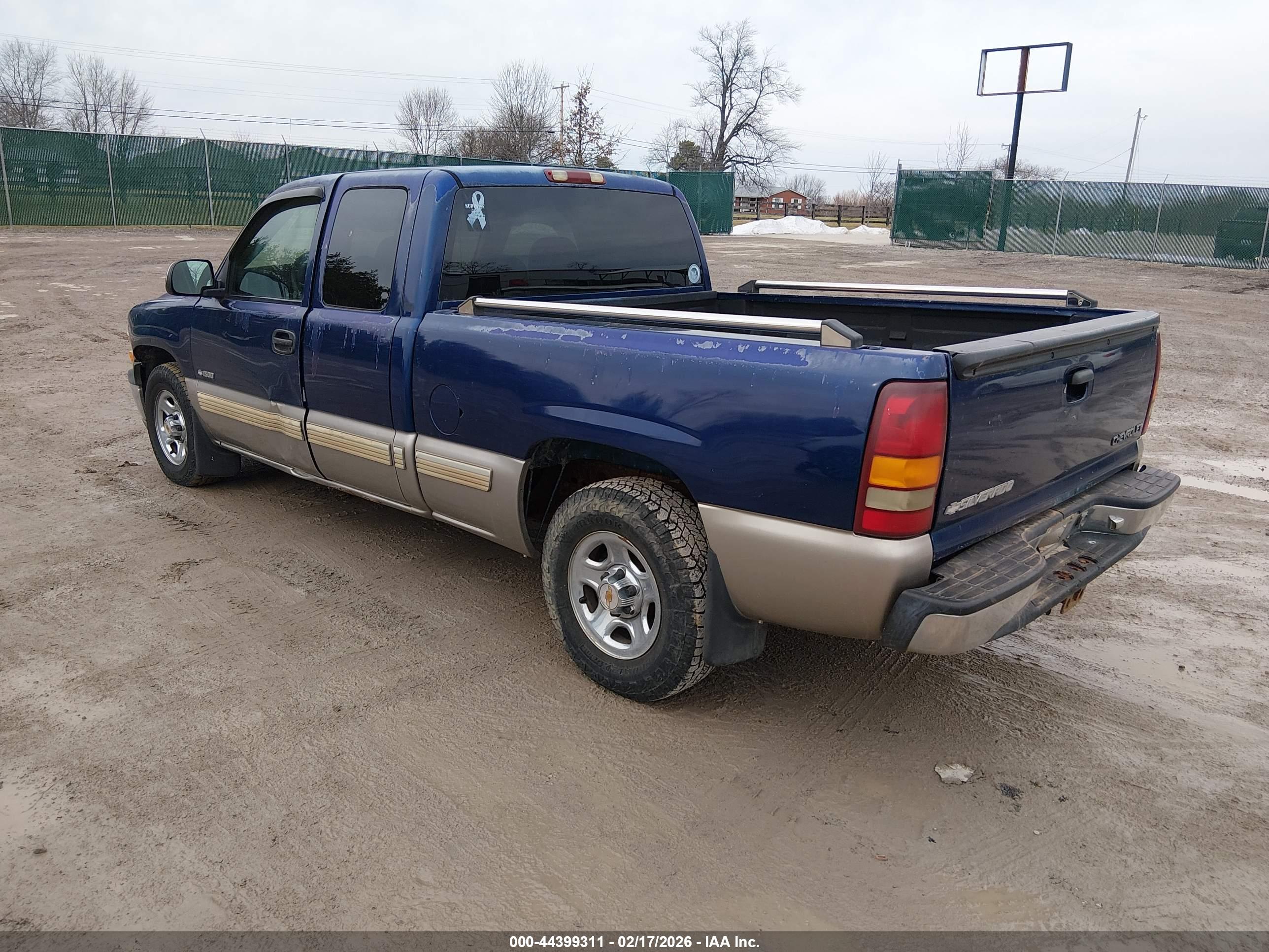 CHEVROLET SILVERADO image 3