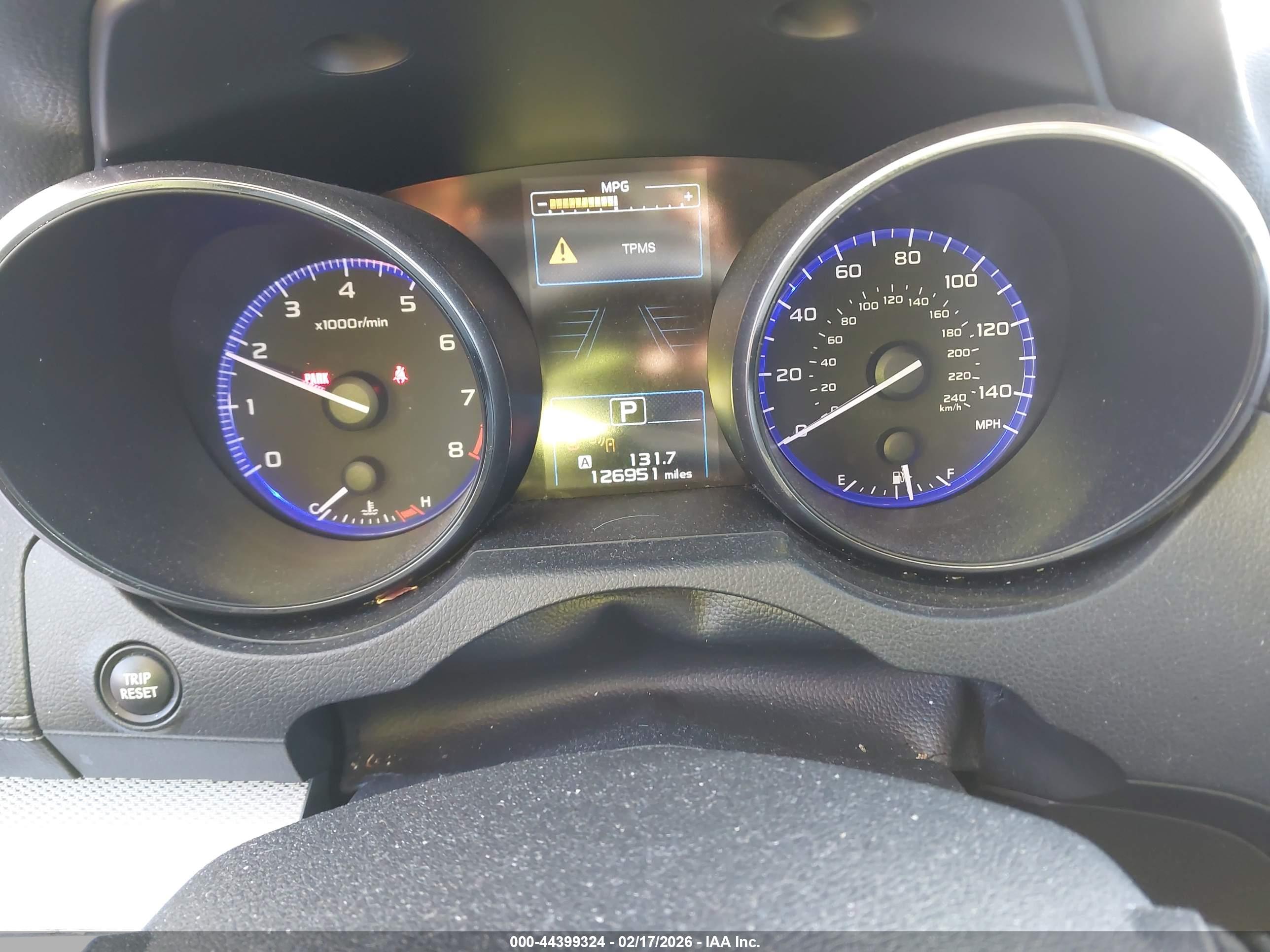 SUBARU OUTBACK image 7