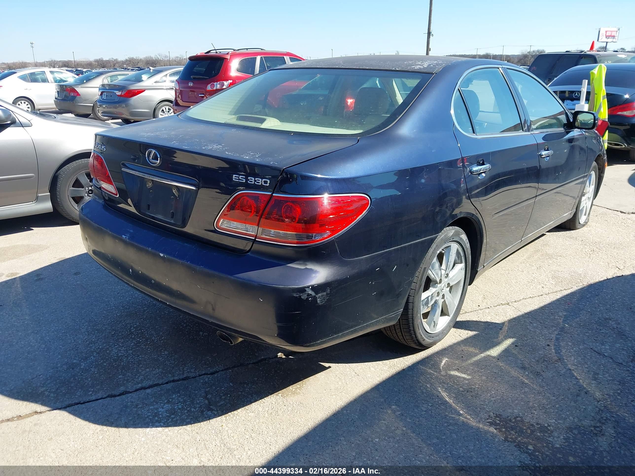 LEXUS ES image 4
