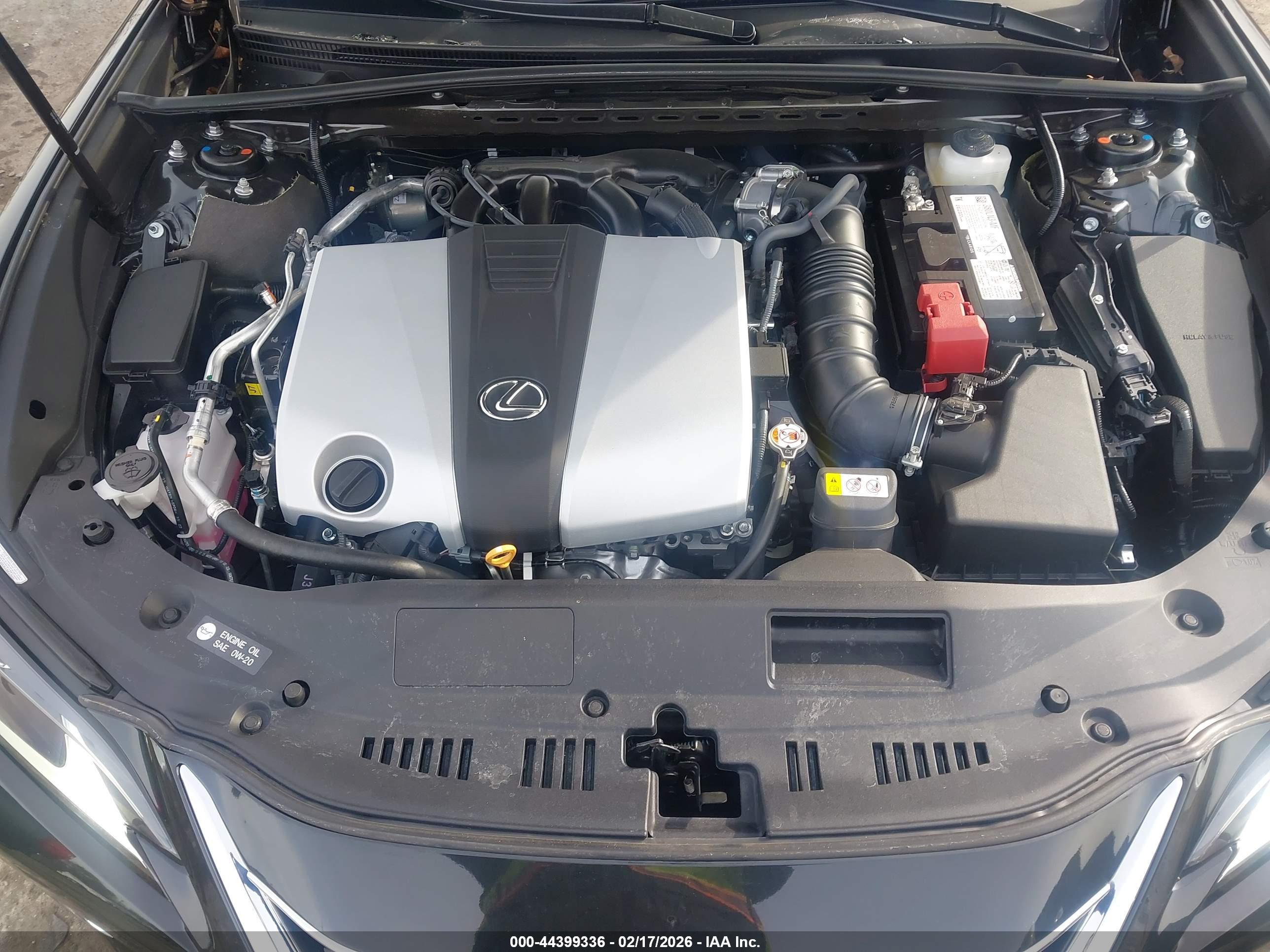 LEXUS ES image 10