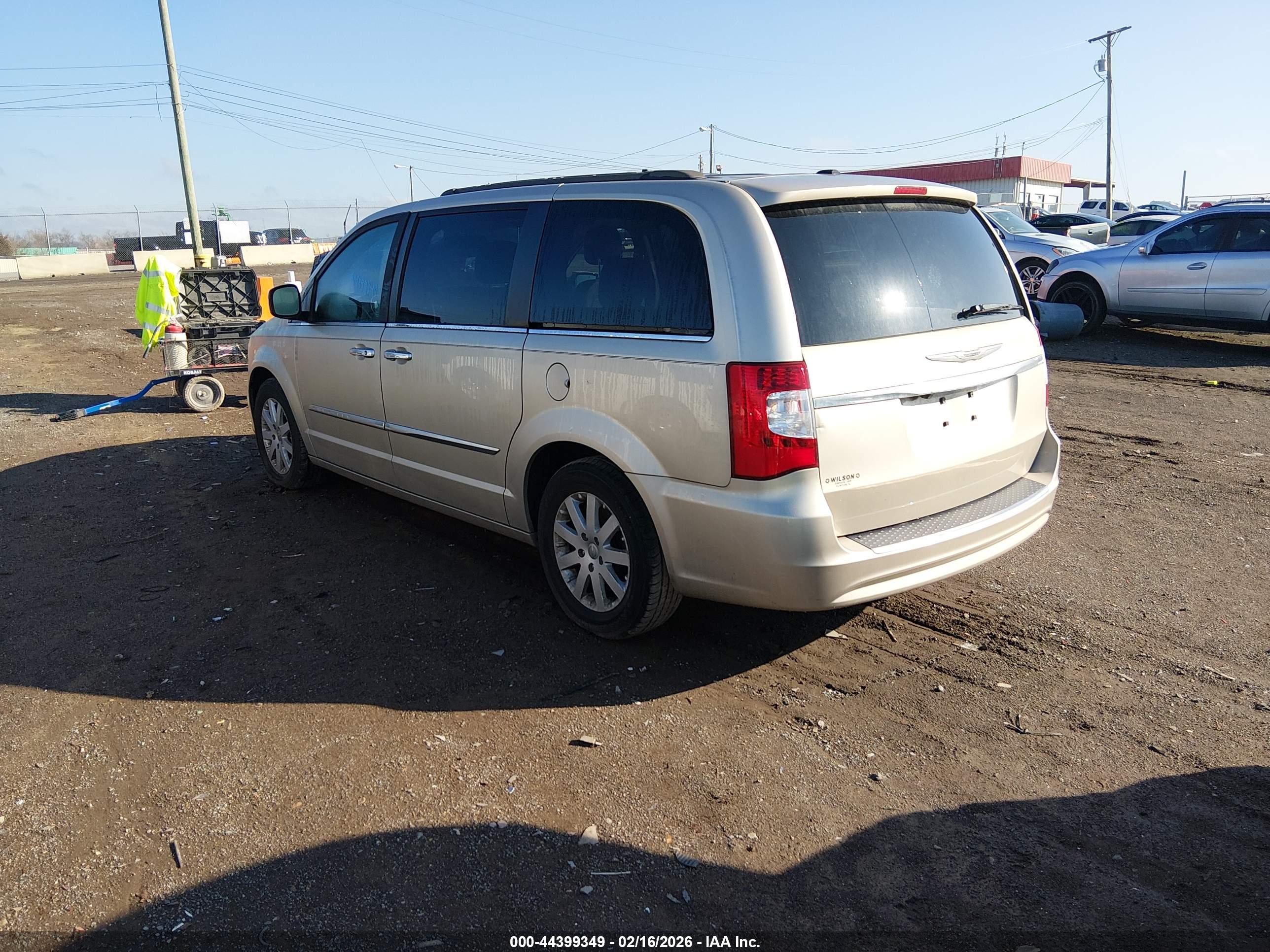 CHRYSLER TOWN image 3