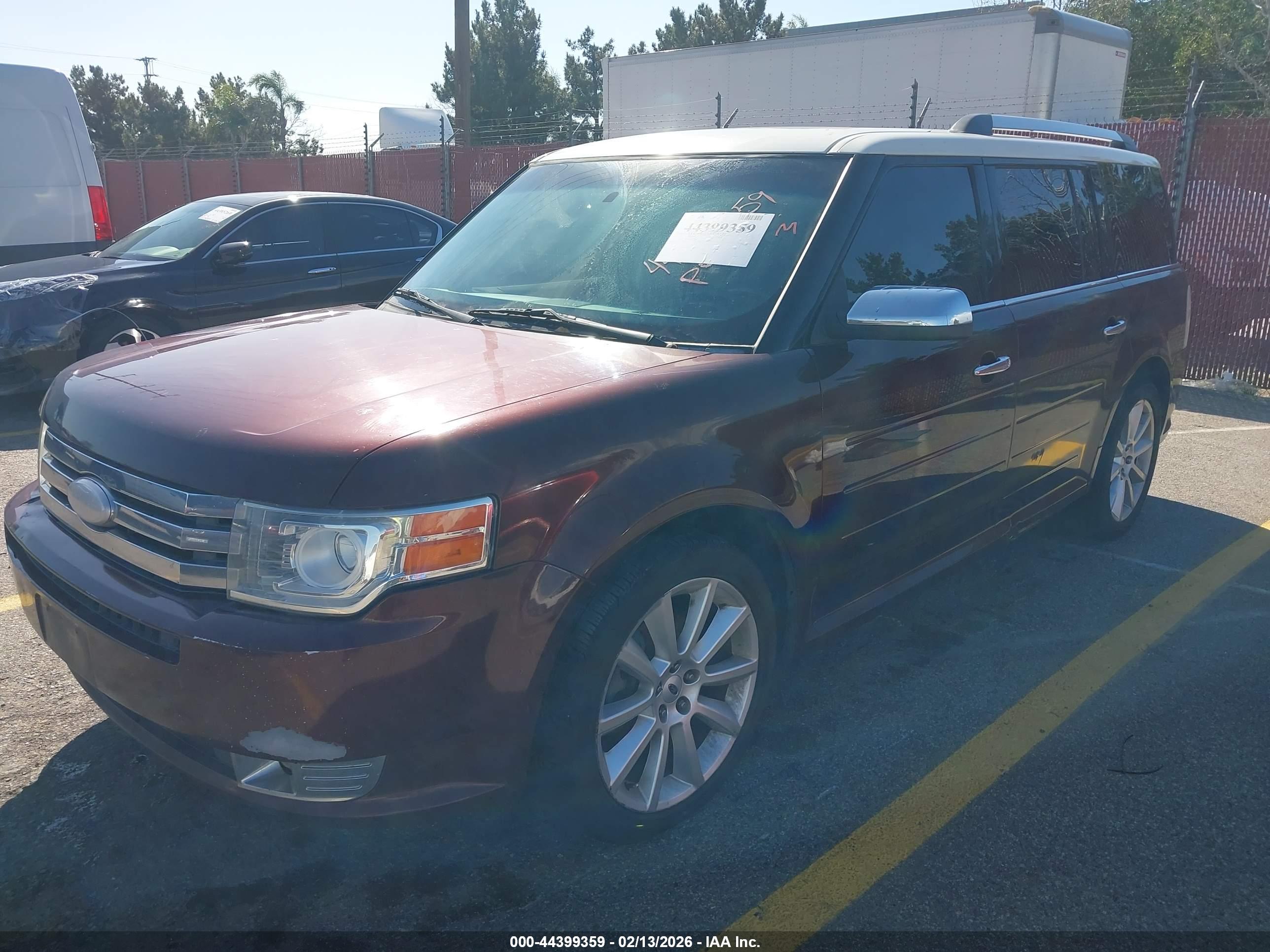 FORD FLEX image 2
