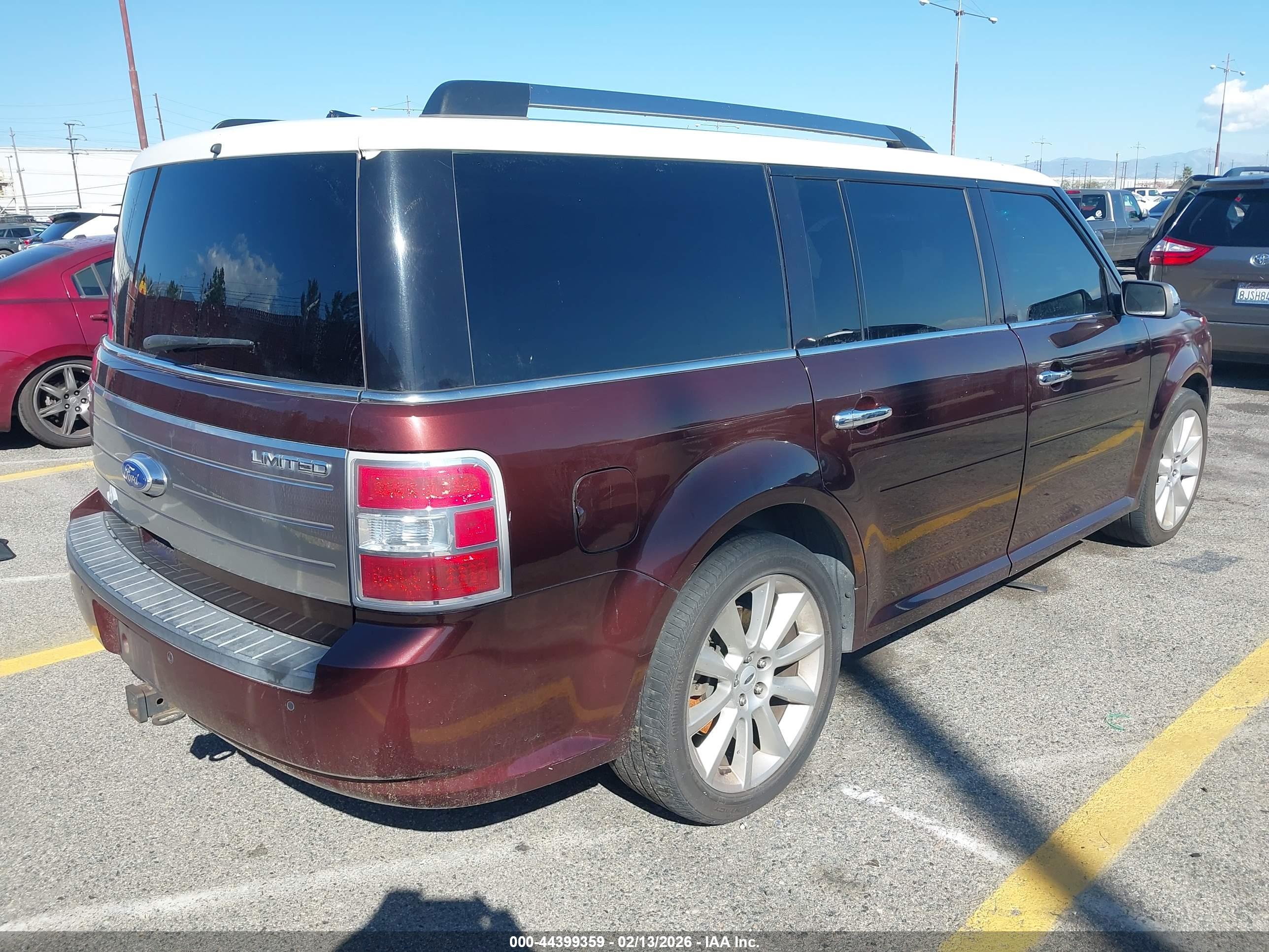 FORD FLEX image 4