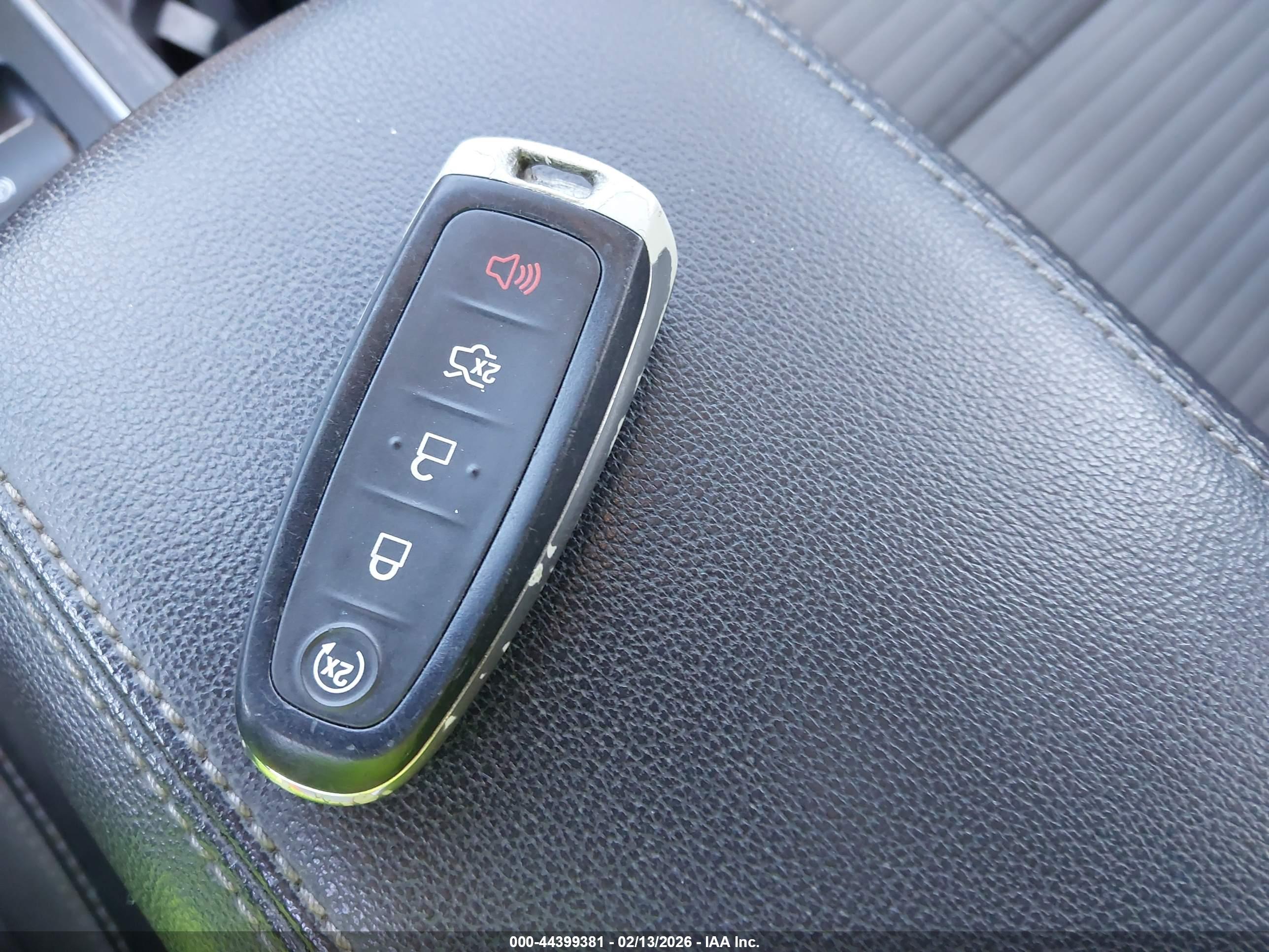FORD ESCAPE image 11