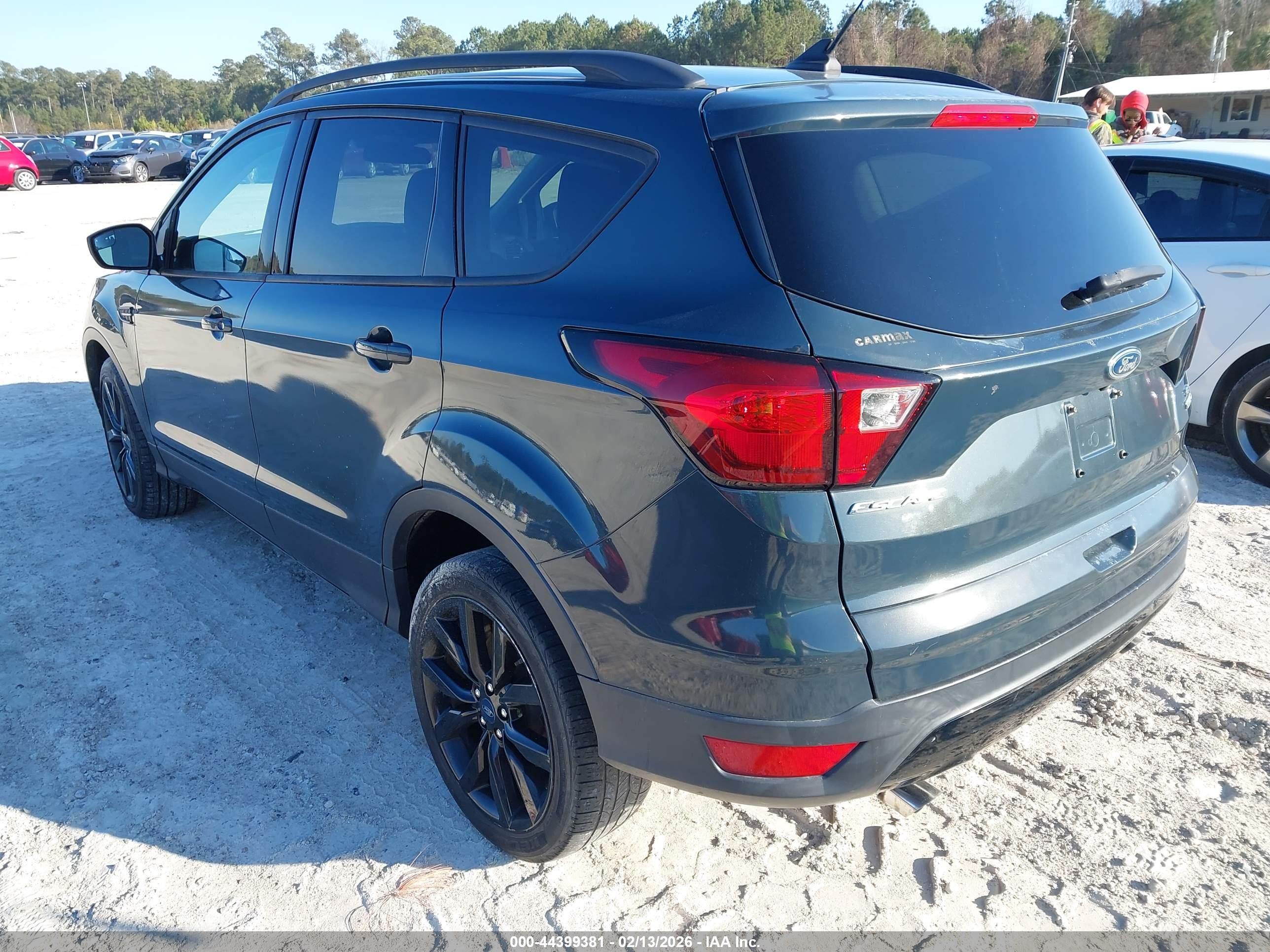FORD ESCAPE image 3