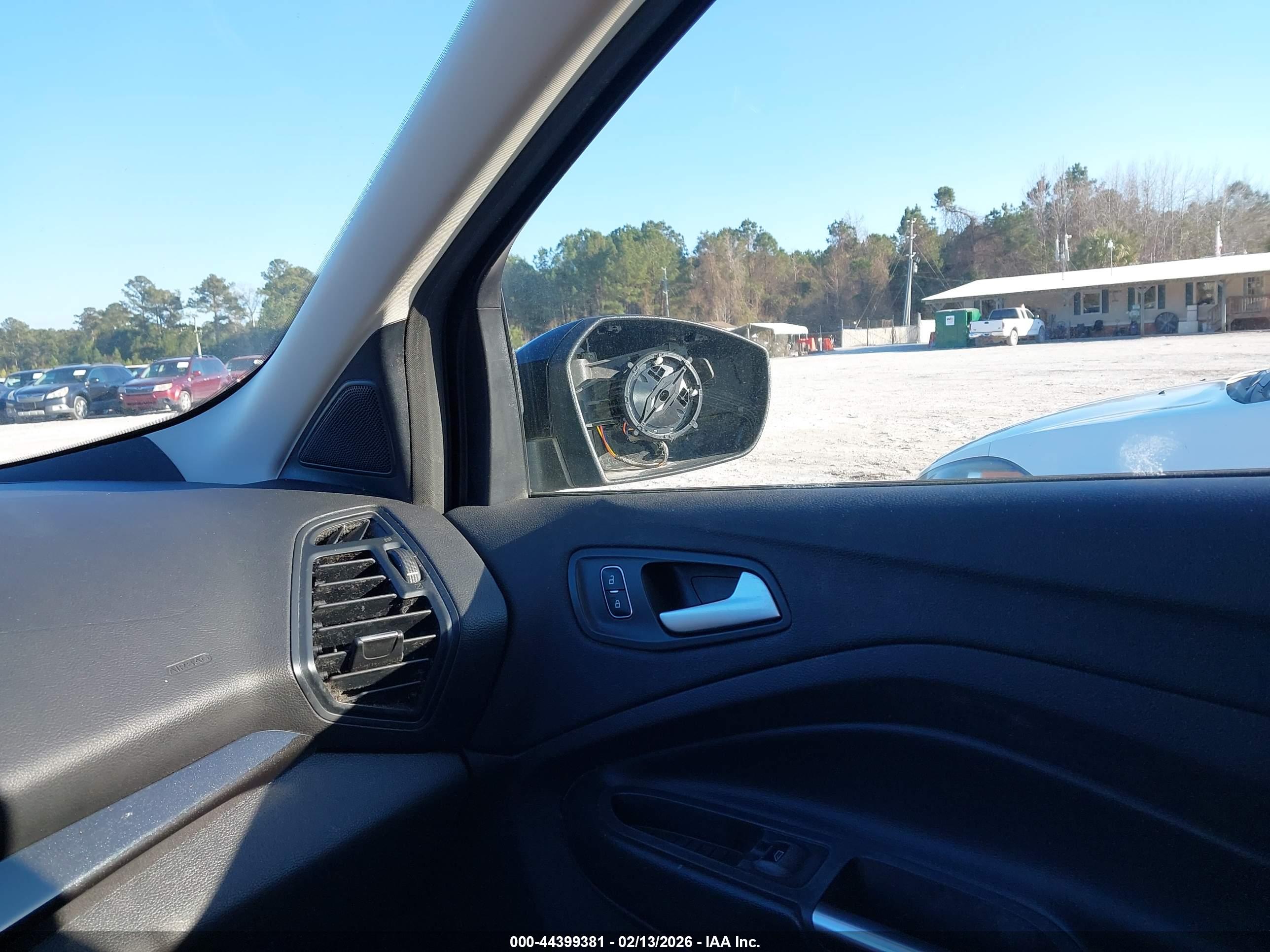 FORD ESCAPE image 6