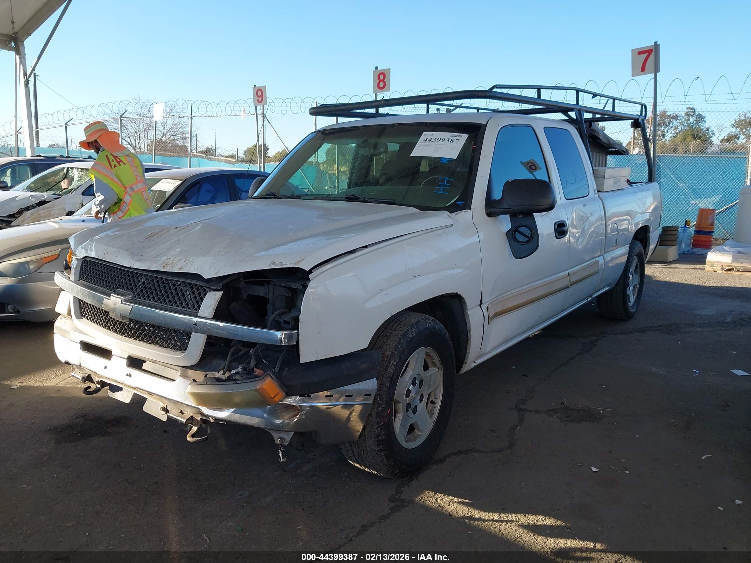 CHEVROLET SILVERADO image 2