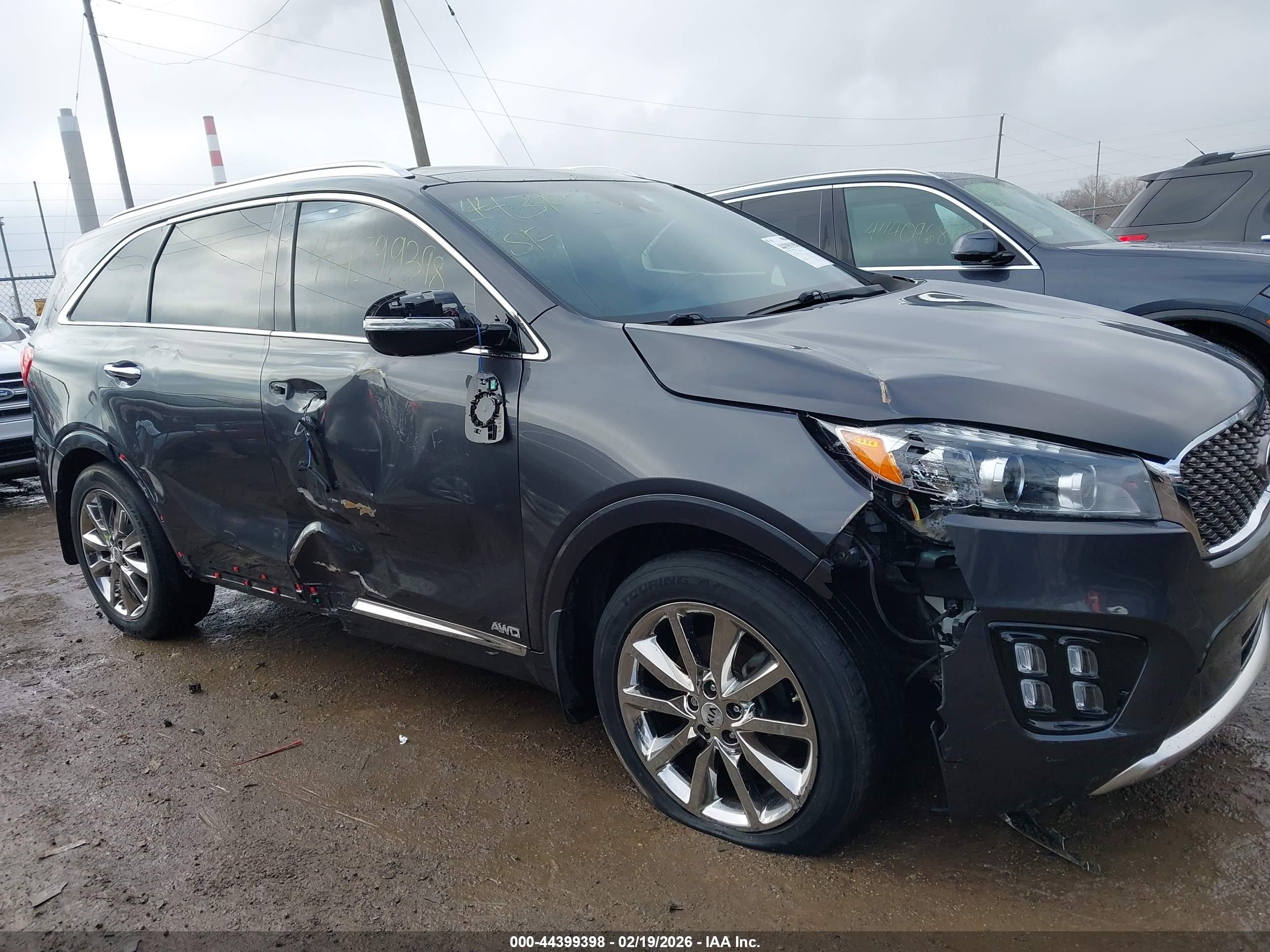 KIA SORENTO image 6