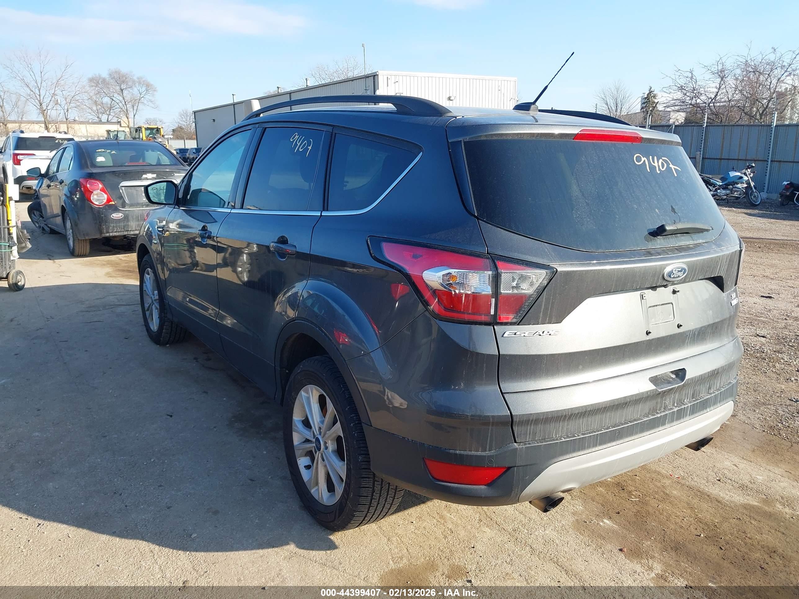 FORD ESCAPE image 3