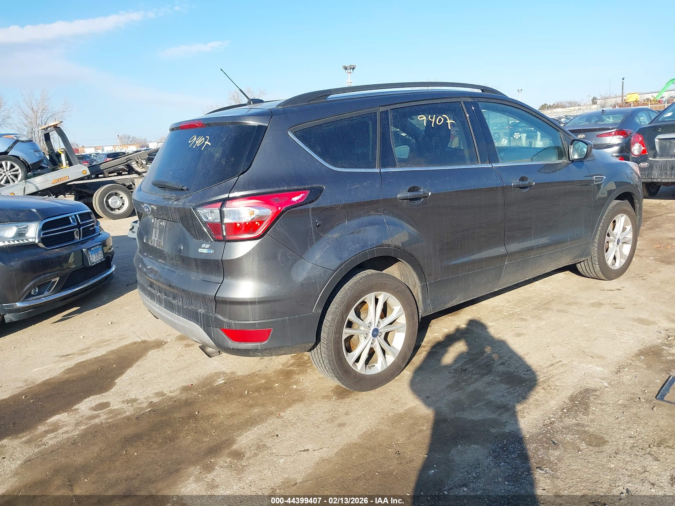 FORD ESCAPE image 4