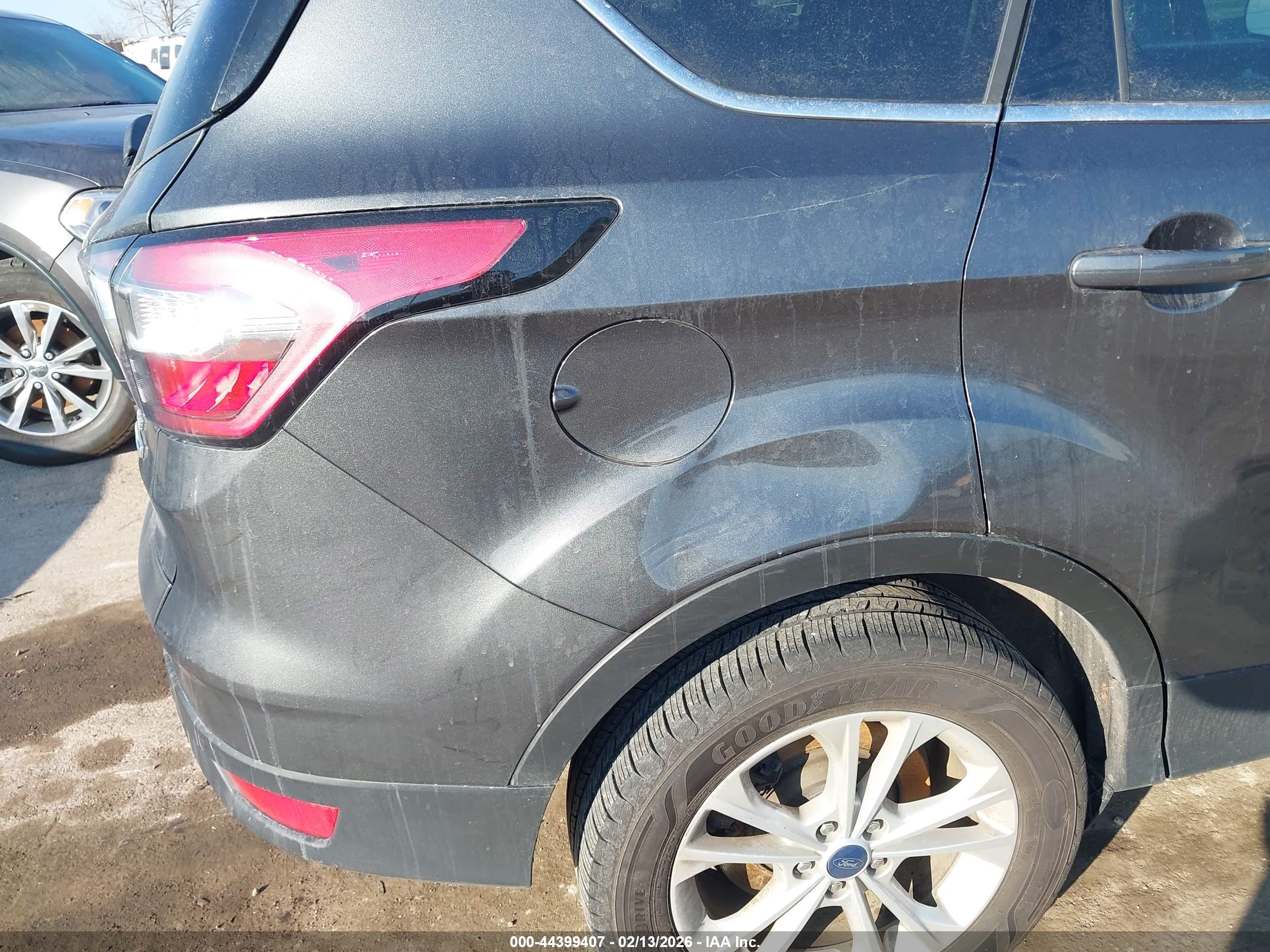 FORD ESCAPE image 6