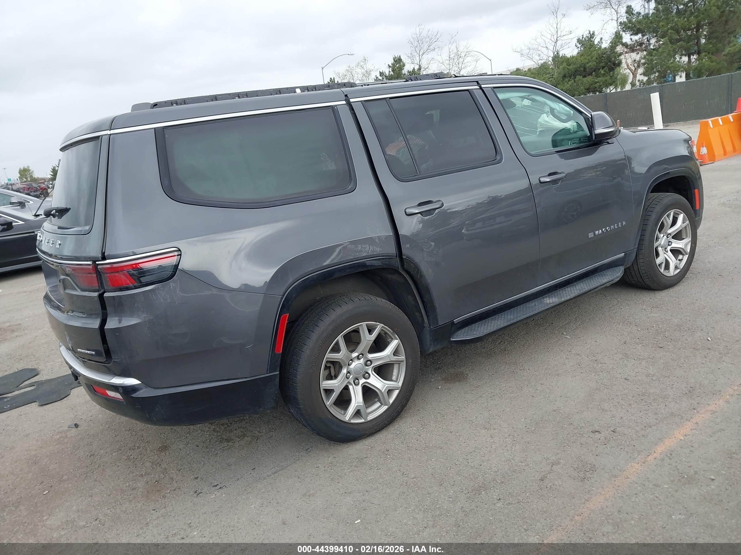 JEEP WAGONEER image 4