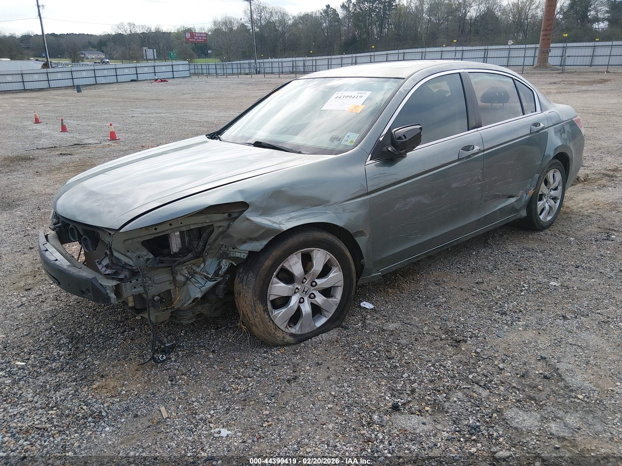 HONDA ACCORD image 2