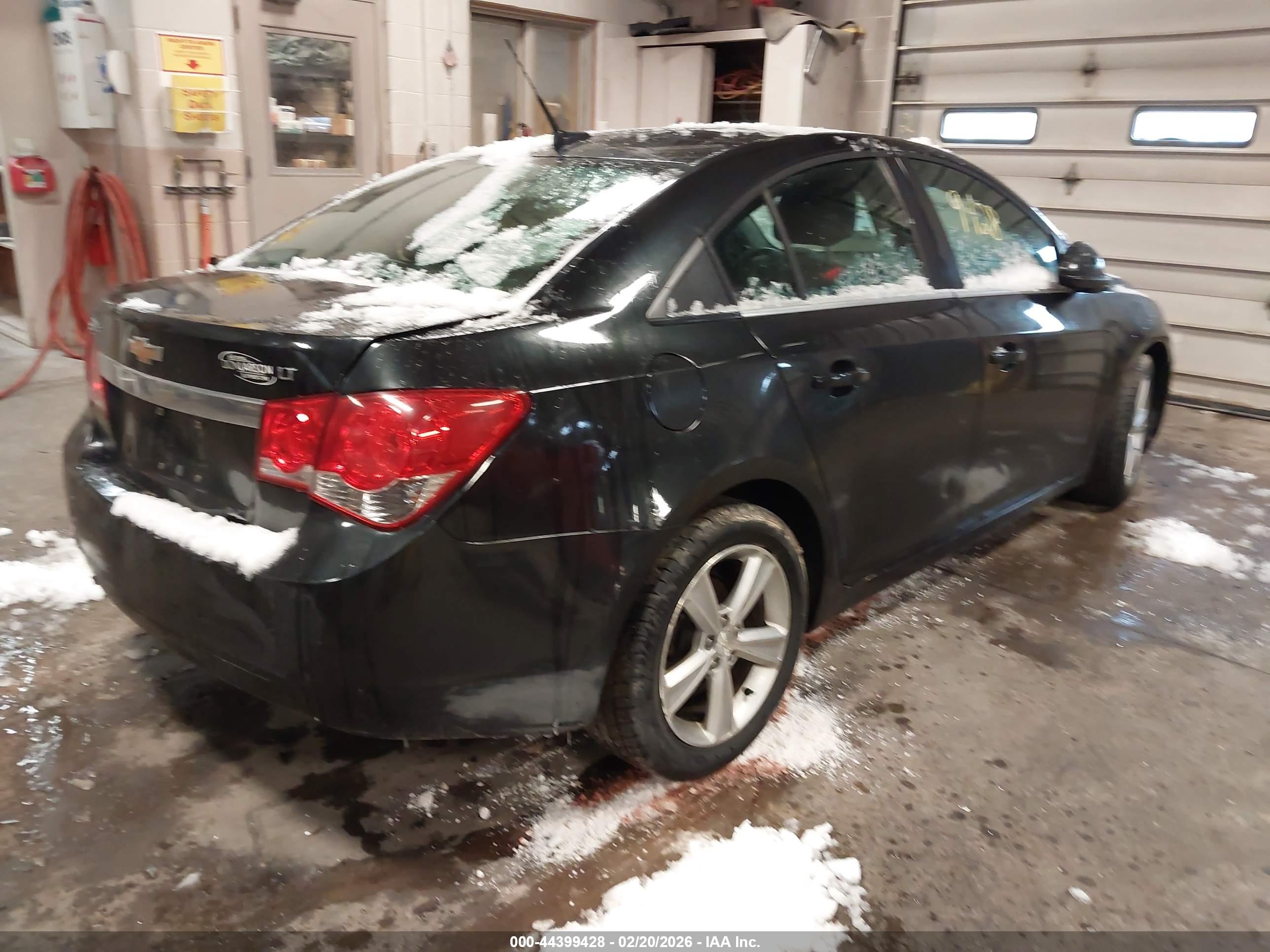 CHEVROLET CRUZE image 4