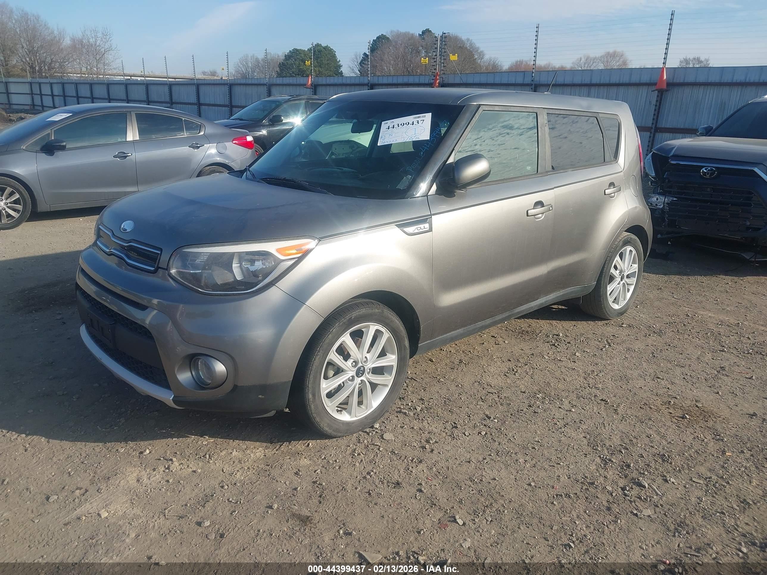 KIA SOUL image 2