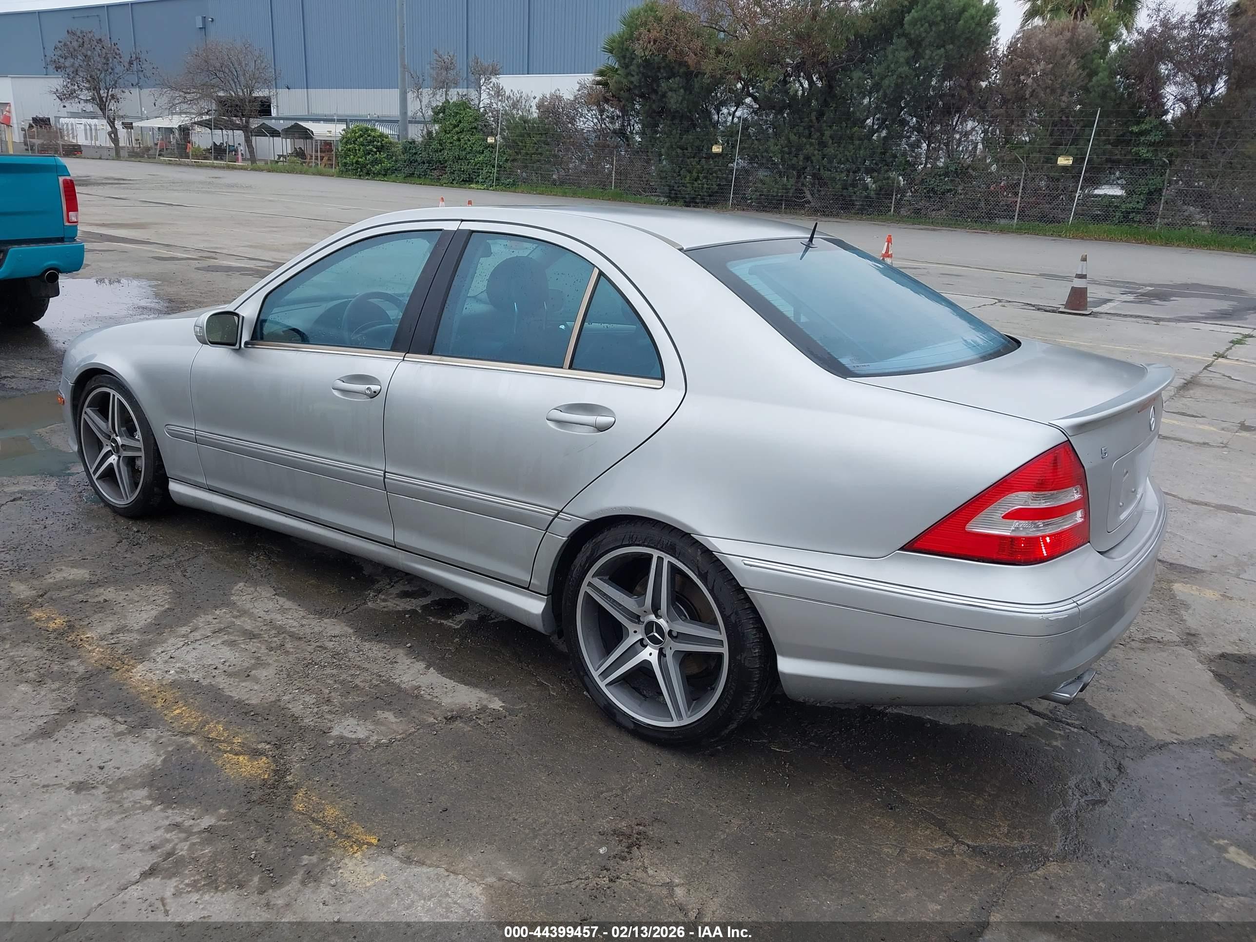 MERCEDES-BENZ C image 3