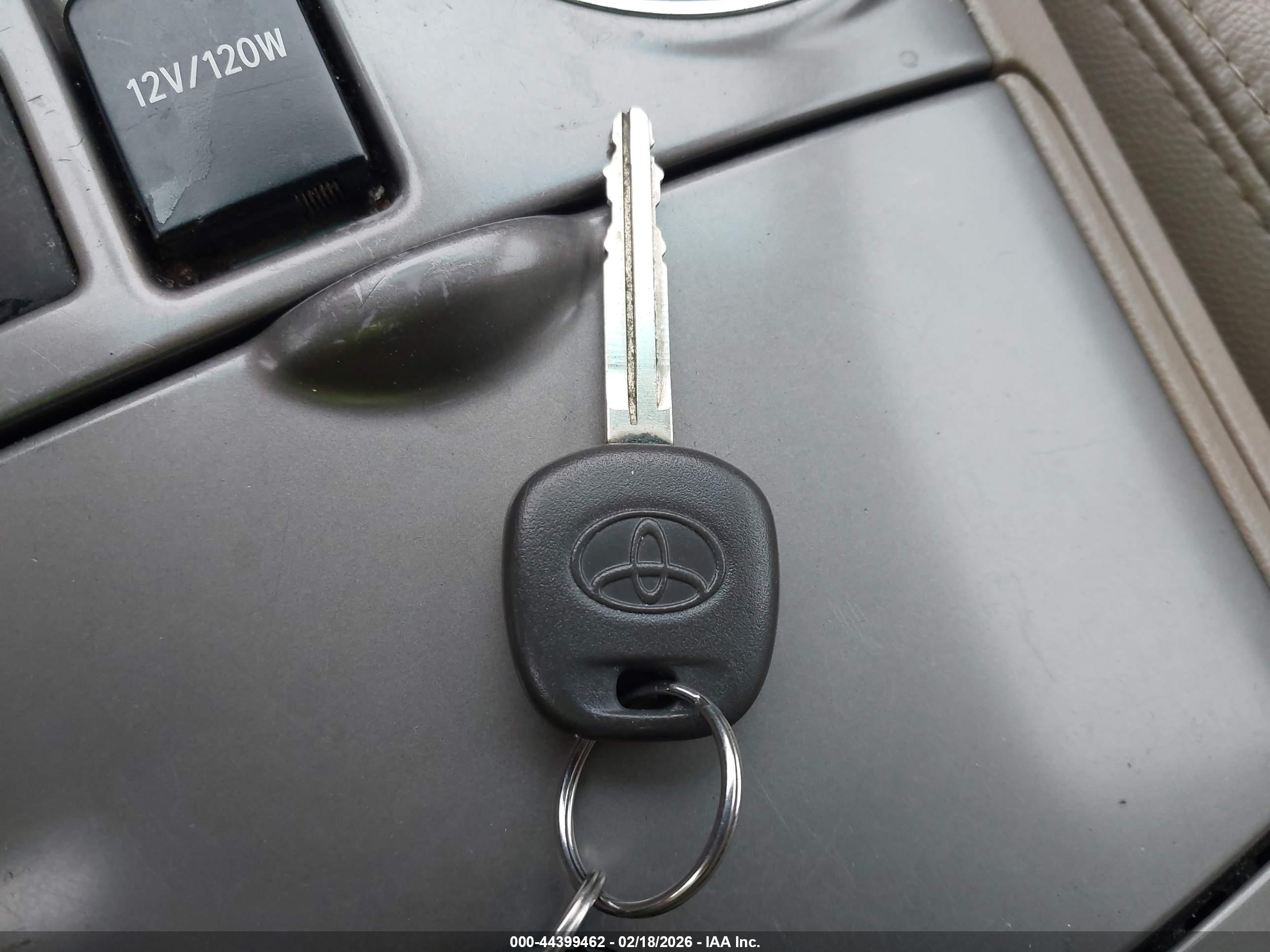 TOYOTA HIGHLANDER image 11