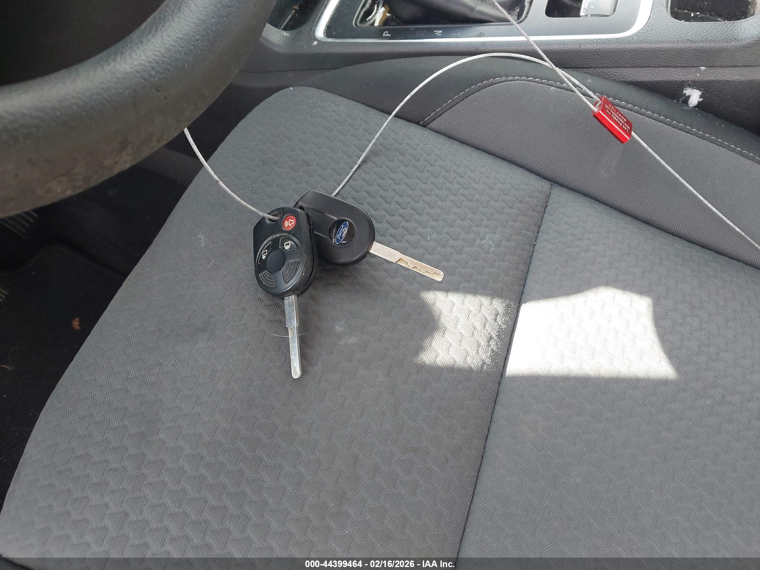 FORD ESCAPE image 11