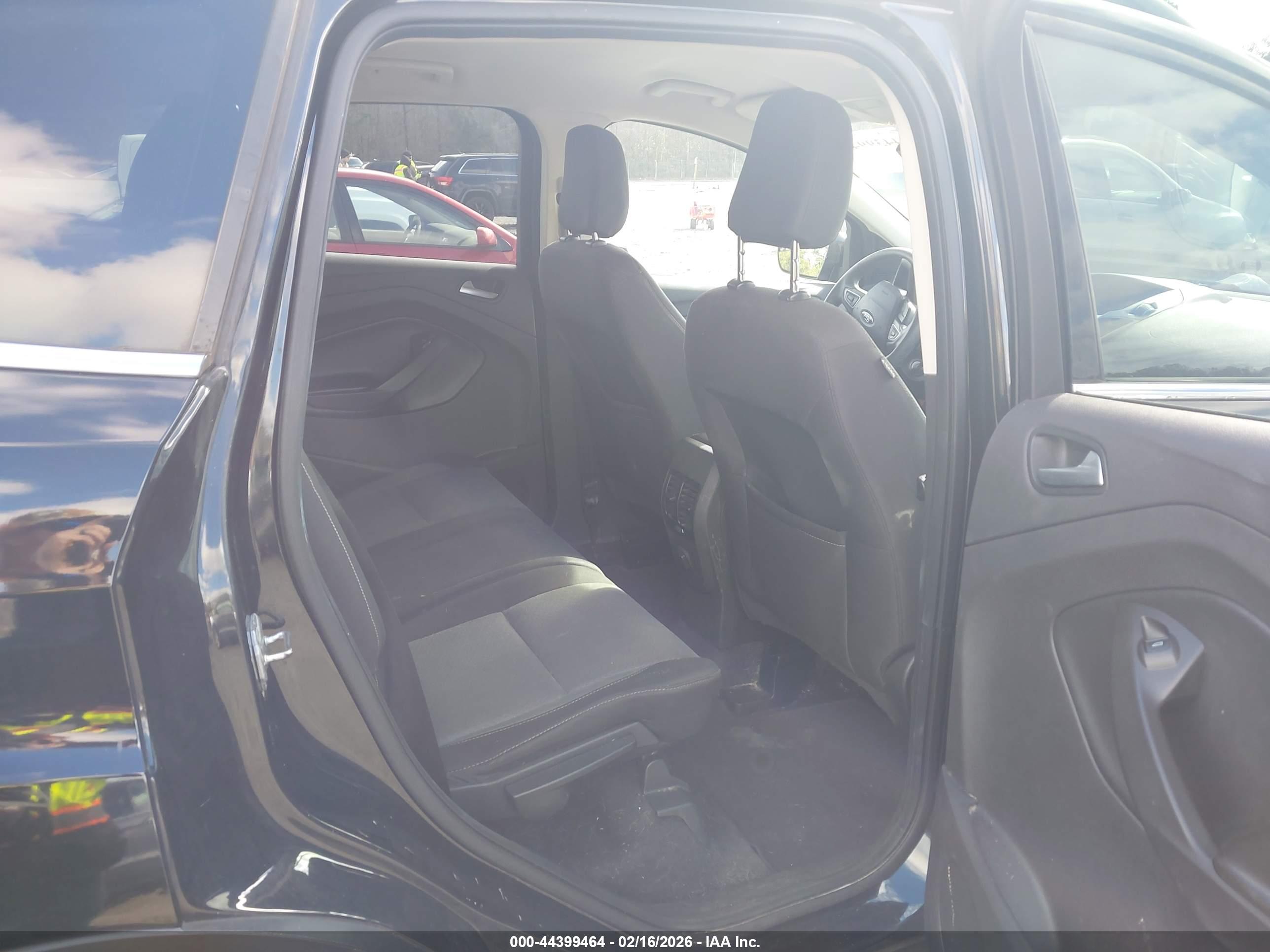 FORD ESCAPE image 8