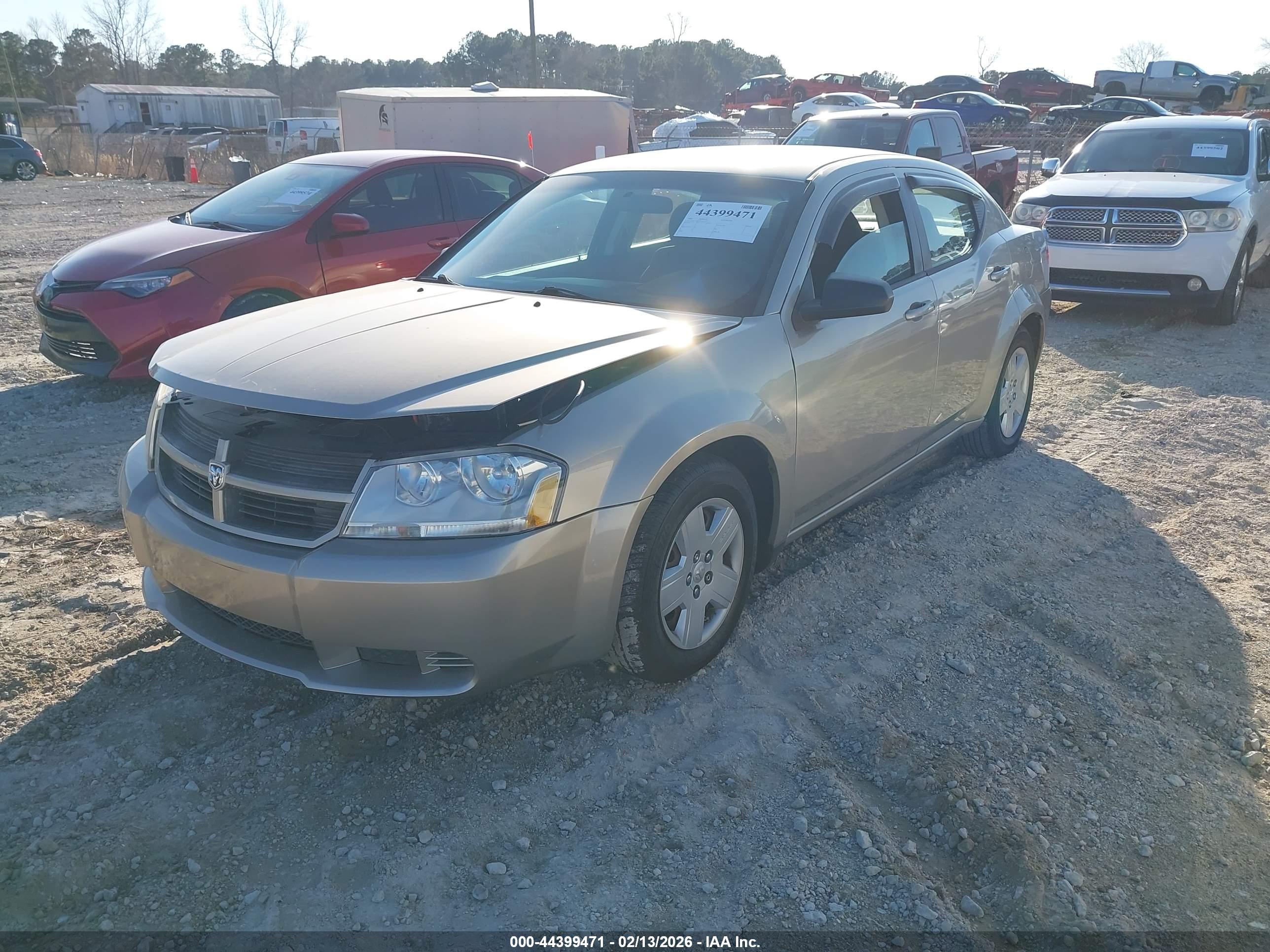 DODGE AVENGER image 2
