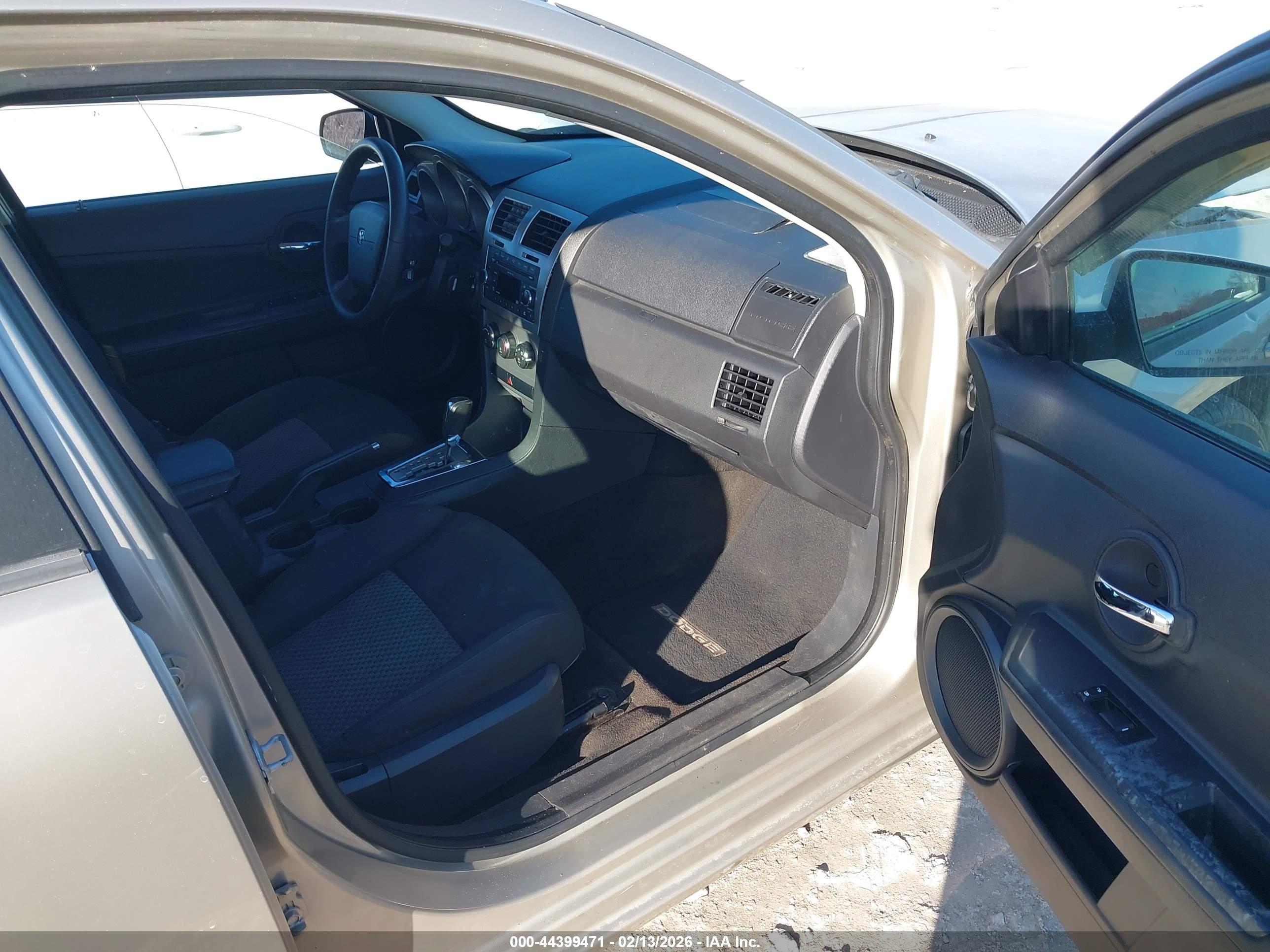 DODGE AVENGER image 5