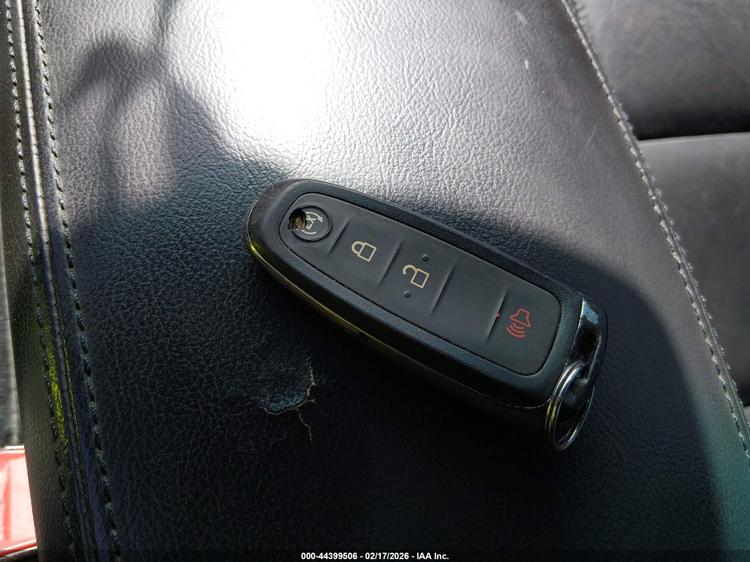 FORD EXPLORER image 11