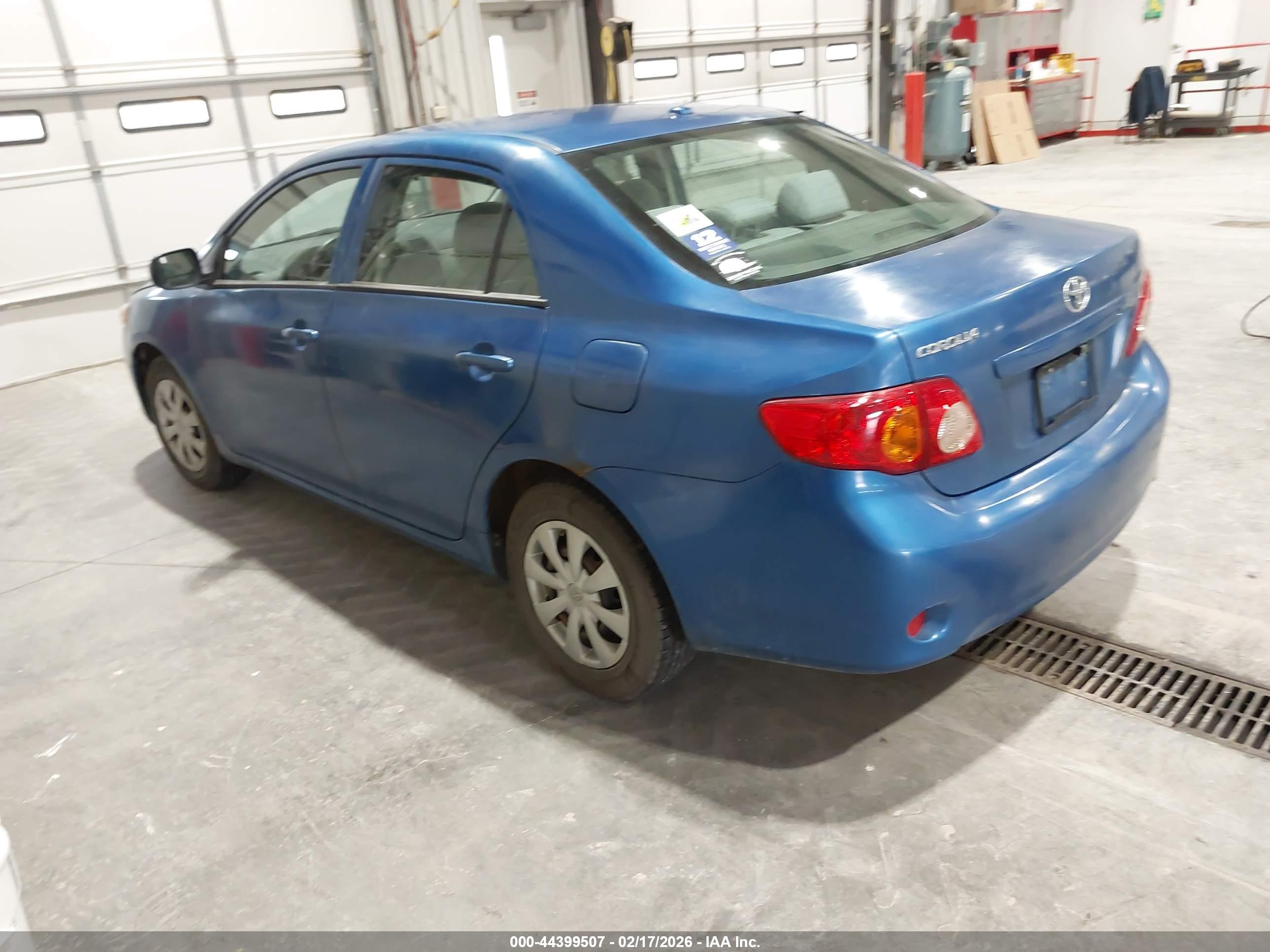 TOYOTA COROLLA image 3