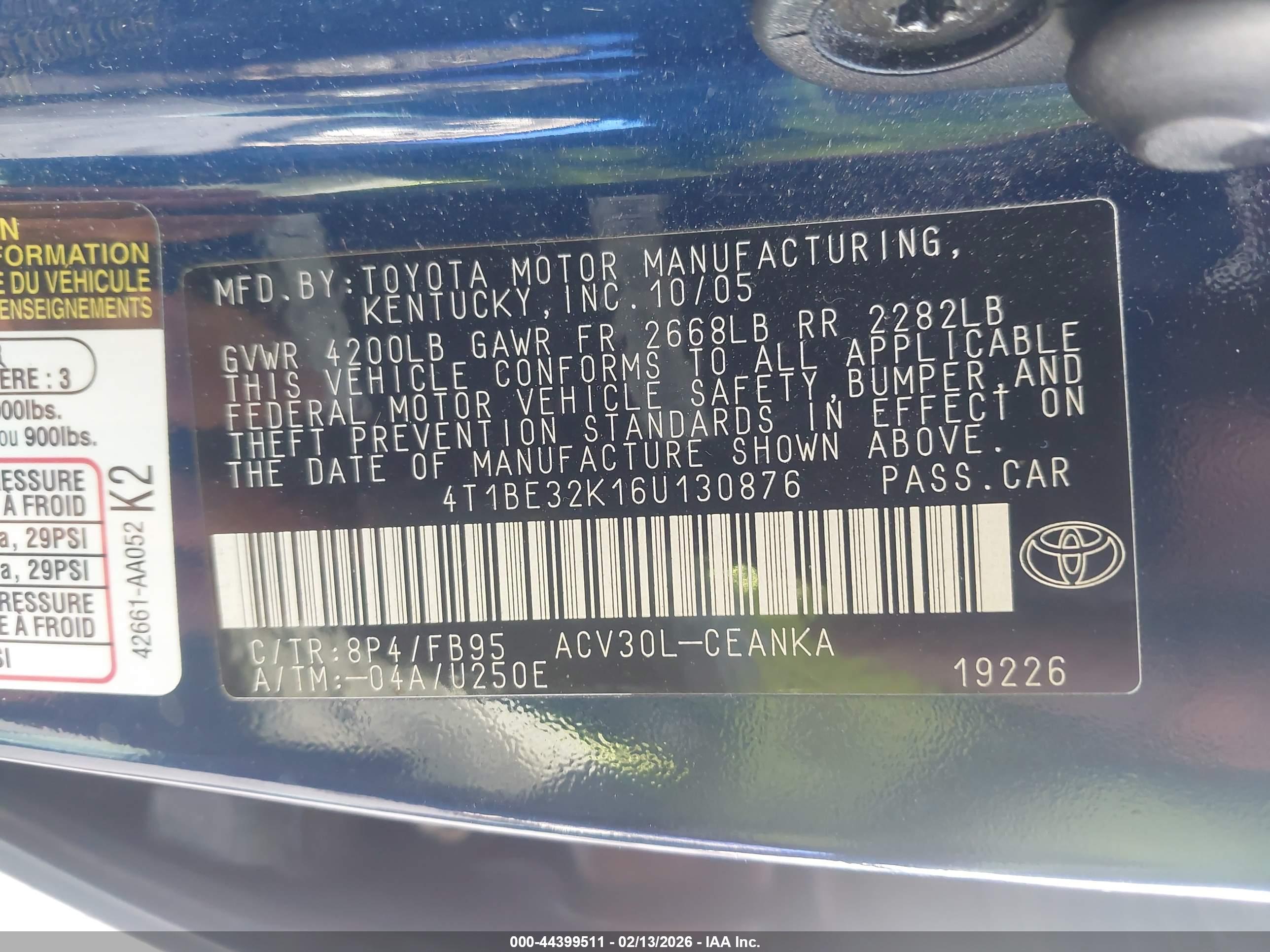 TOYOTA CAMRY image 9